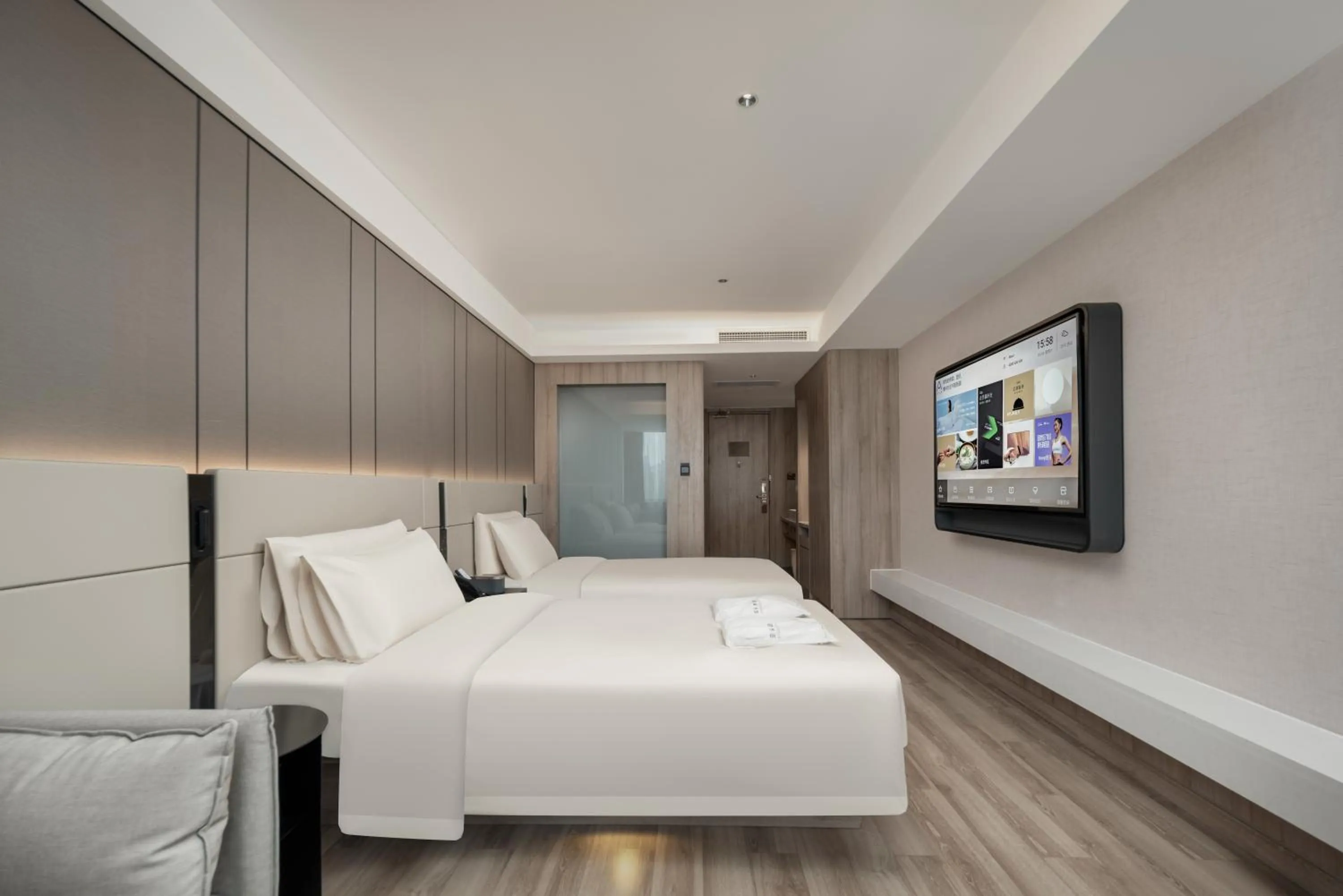 Bed in Atour Hotel Qingdao Olympic Sailing Center May Fourth Square