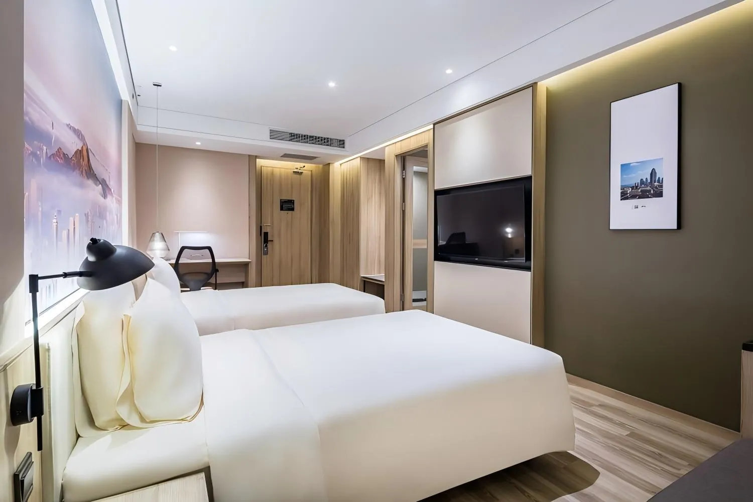 Bed in Atour Hotel Qingdao Fuzhou Road Sakura Town