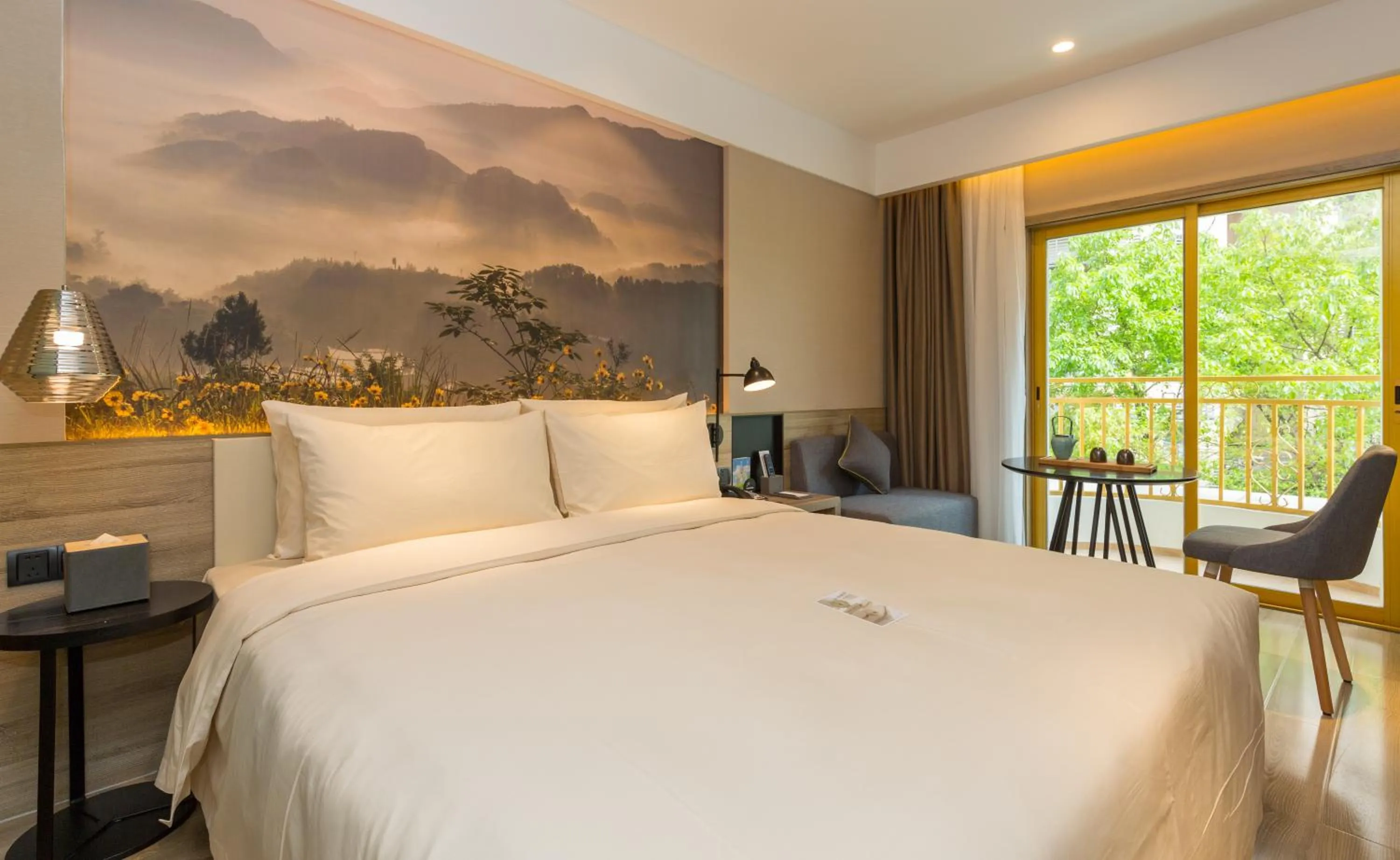 Bed in Atour Hotel Chongqing Hongyadong Riverview