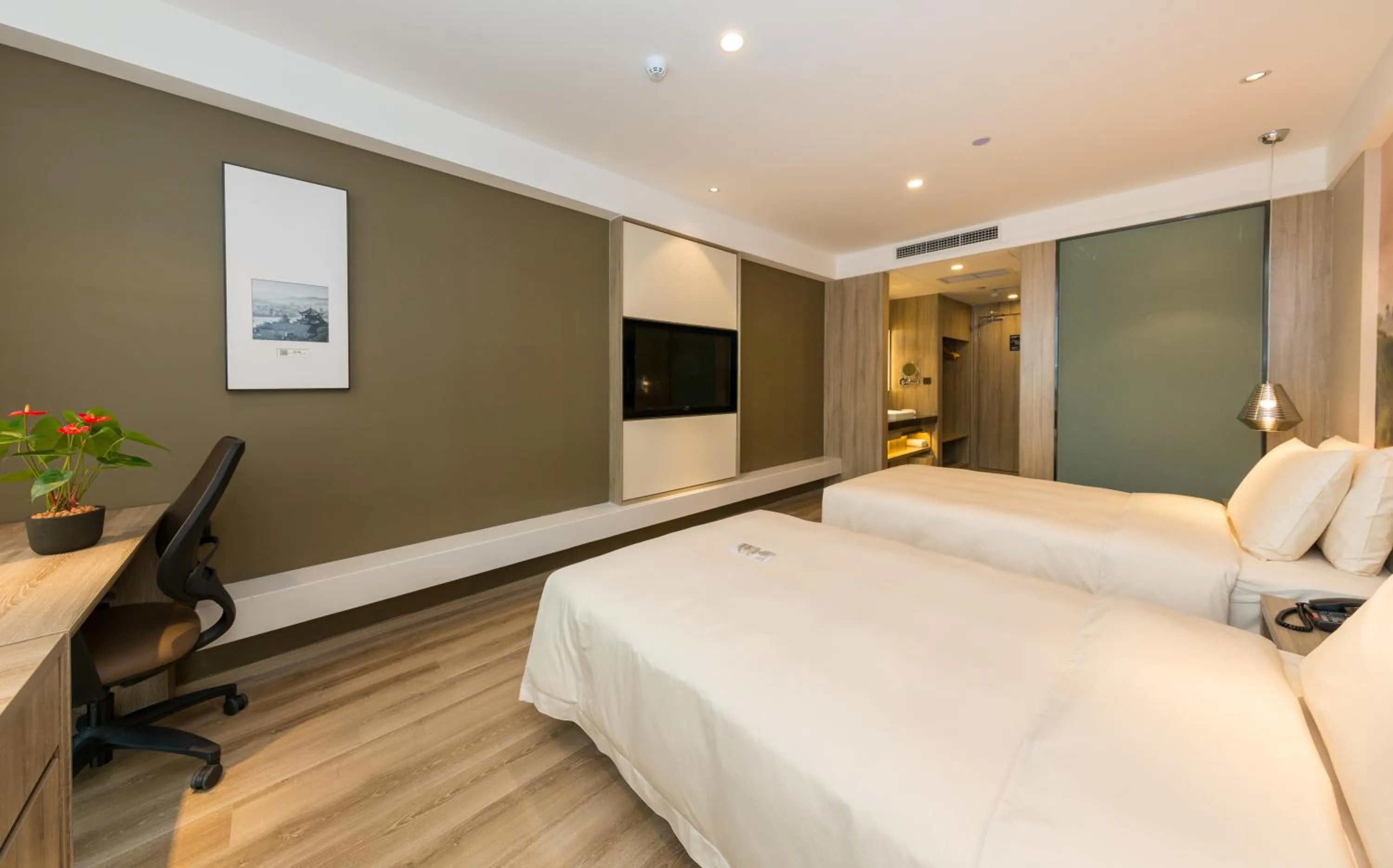 Bed in Atour Hotel Chongqing Hongyadong Riverview