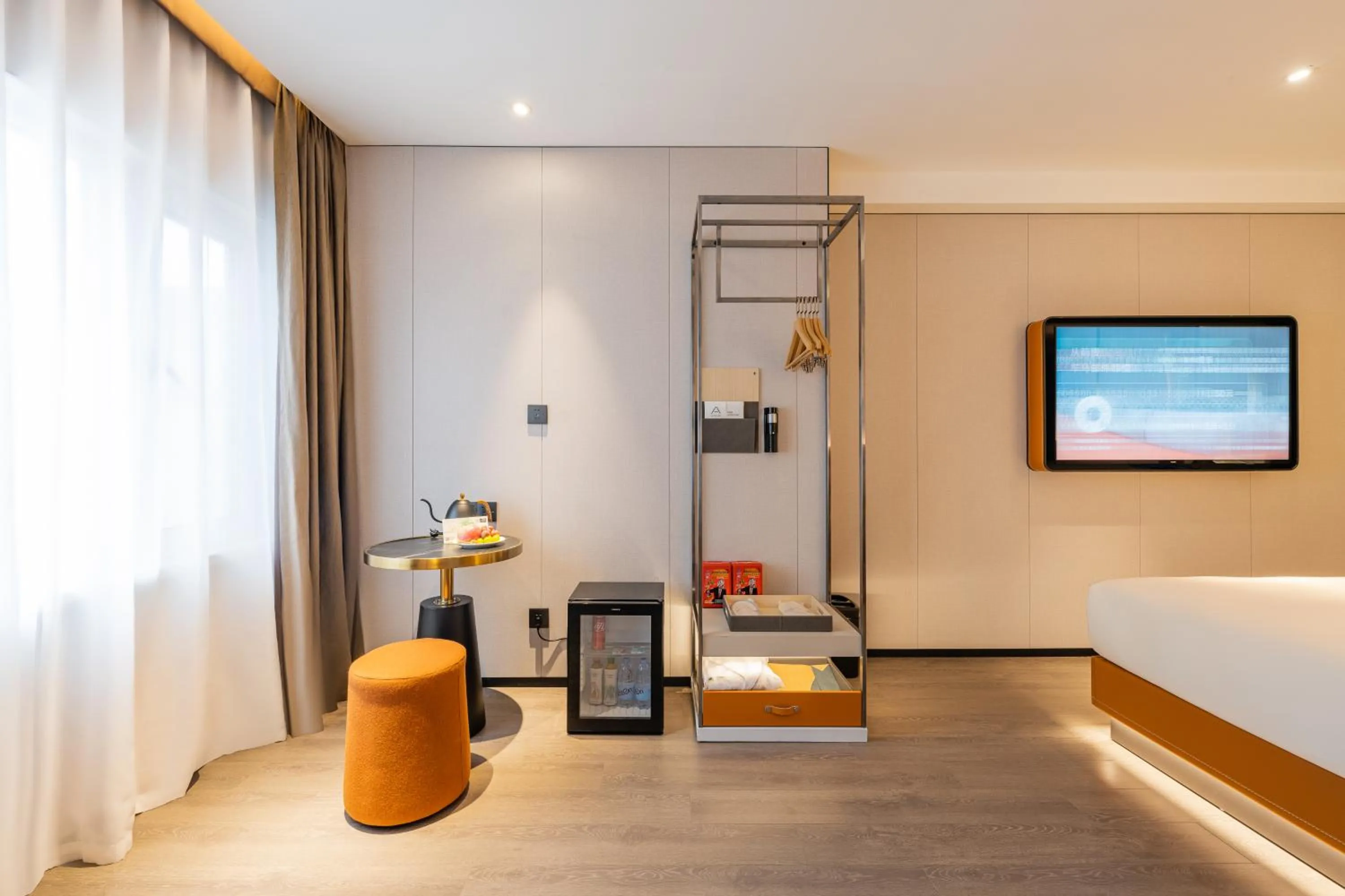 Photo of the whole room, Bed in Atour Hotel Beijing Tiananmen Wangfujing Pedestrian