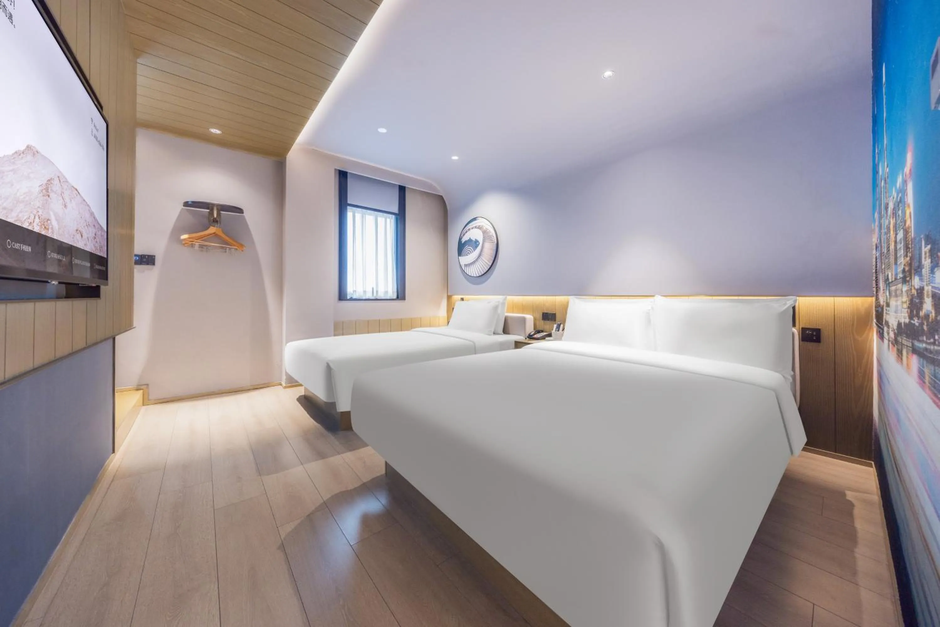 Photo of the whole room, Bed in Atour X Hotel The Bund East Nanjing Road