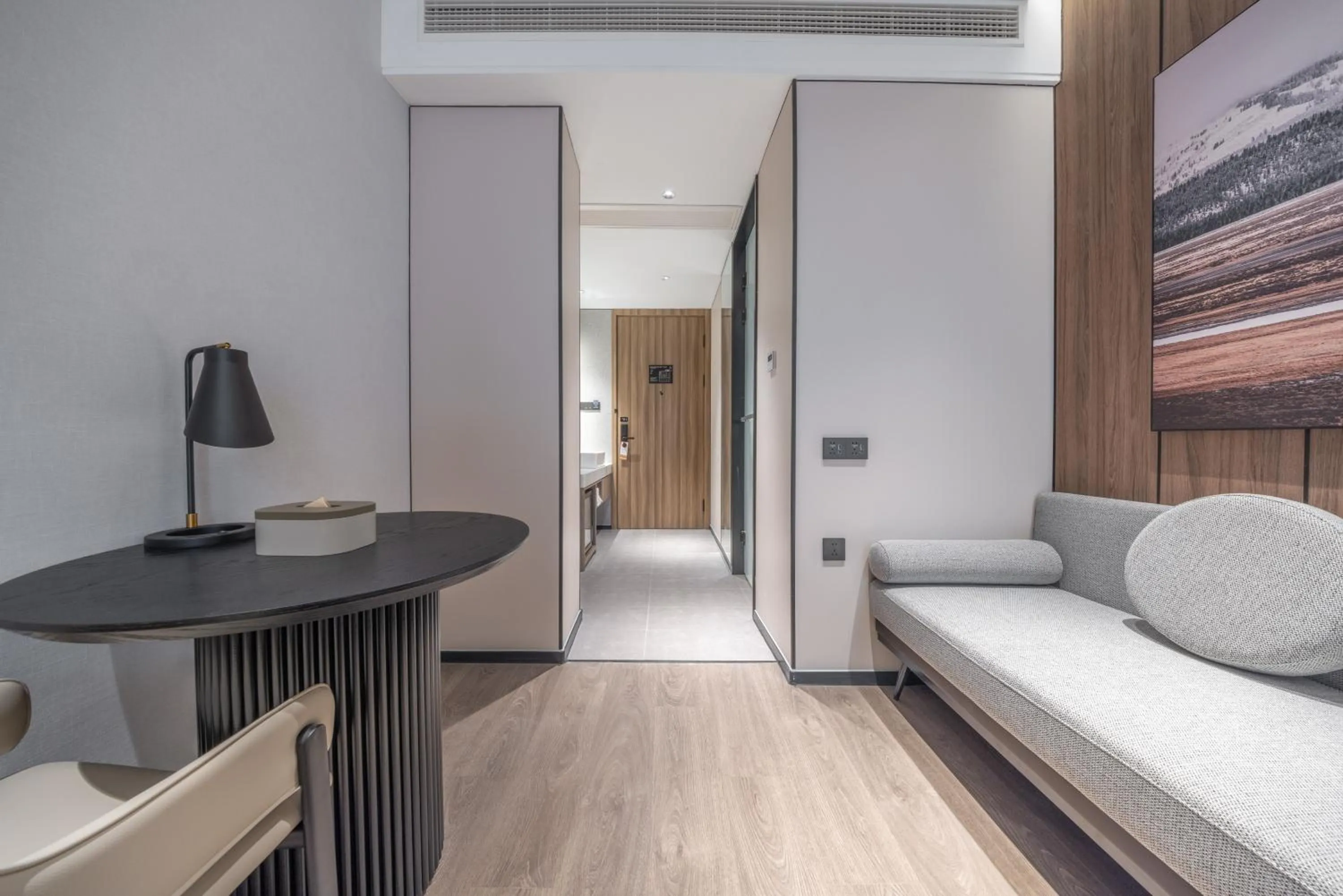 Seating area, Bed in Atour X Hotel The Bund East Nanjing Road