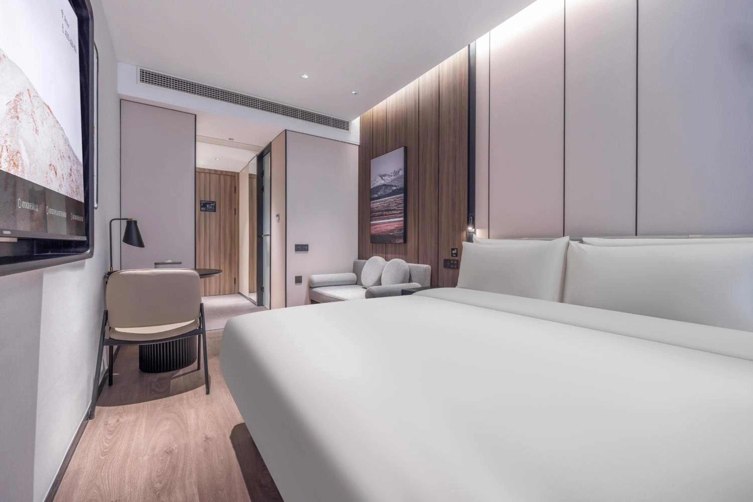 Bed in Atour X Hotel The Bund East Nanjing Road