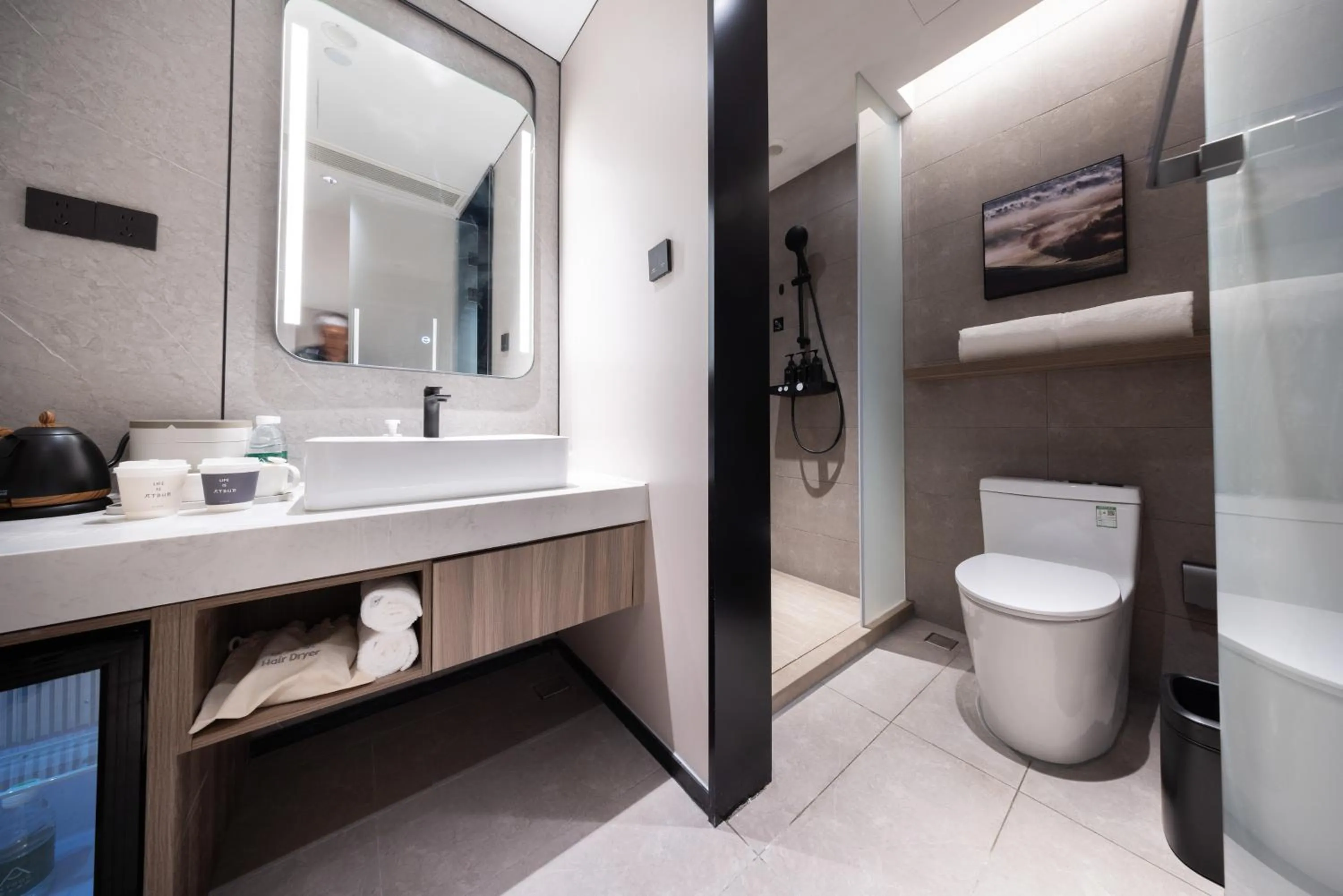 Shower in Atour X Hotel The Bund East Nanjing Road