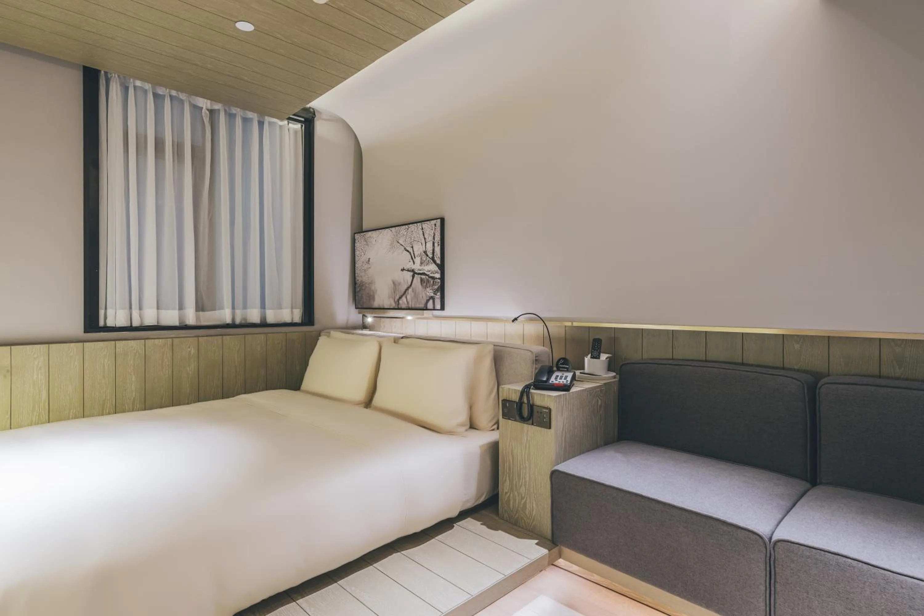 Bed in Atour X Hotel The Bund East Nanjing Road