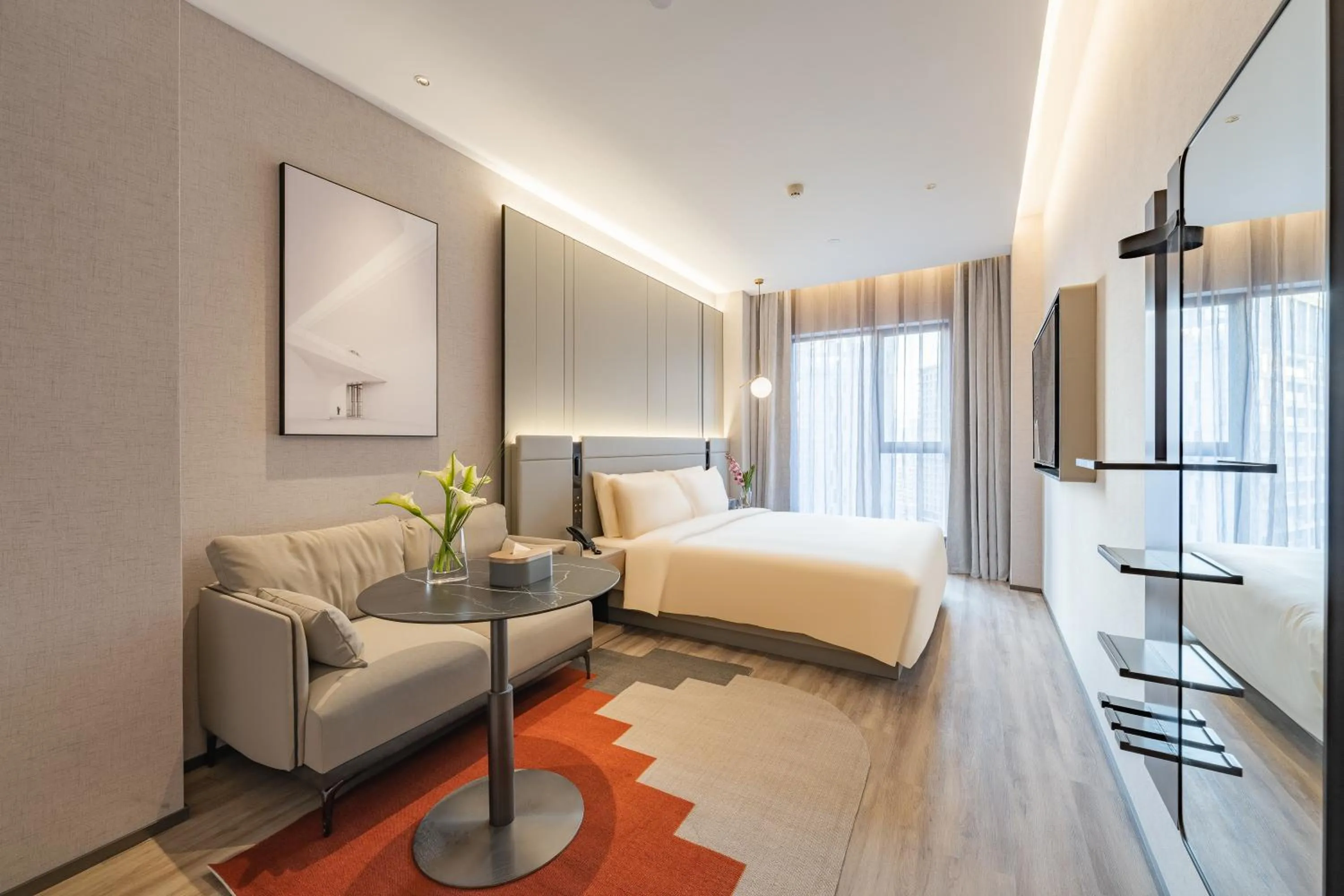 Photo of the whole room, Bed in Atour S Hotel Shanghai Lujiazui Expo Center