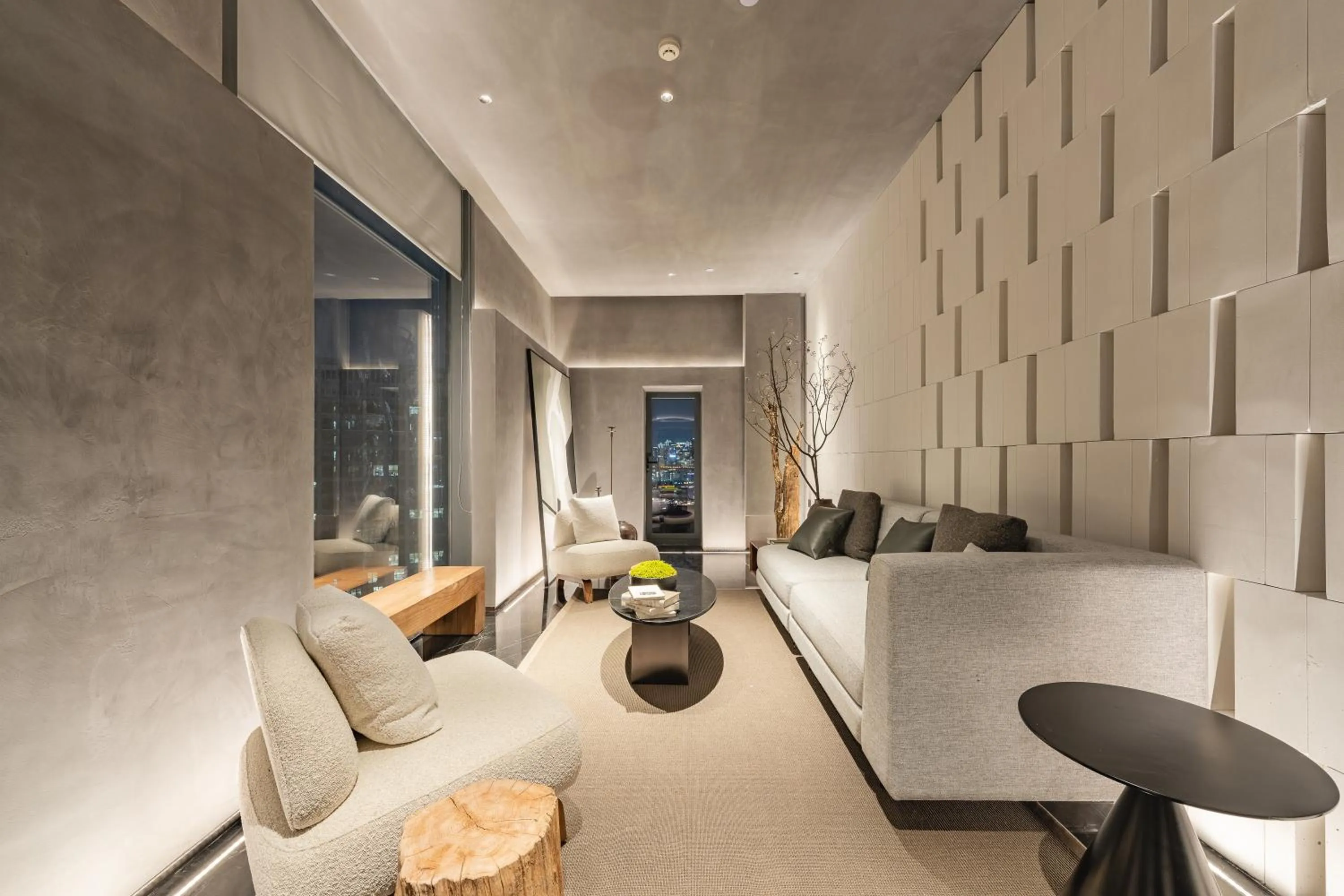 Communal lounge/ TV room in Atour S Hotel Shanghai Lujiazui Expo Center