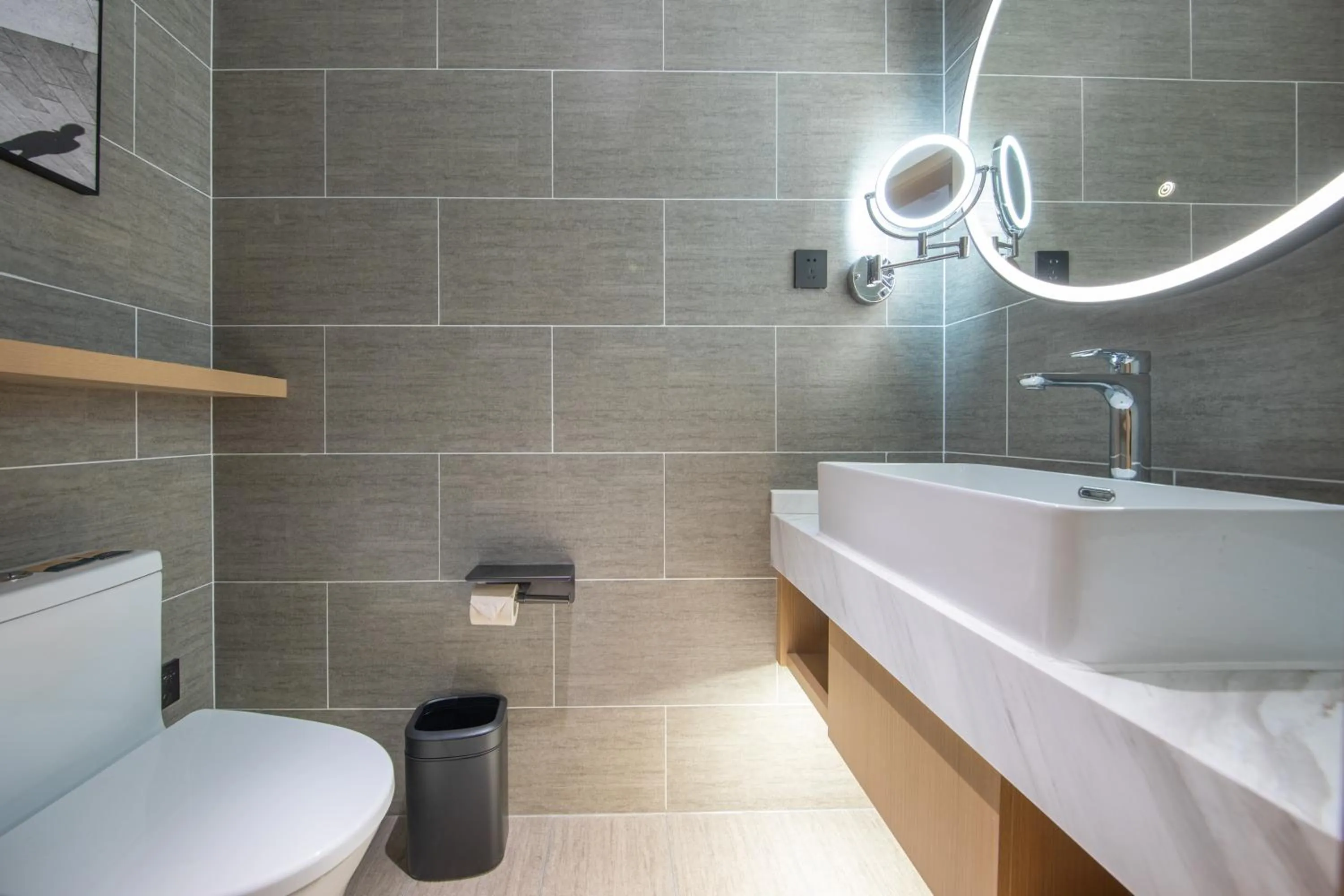 Toilet in Atour Hotel Suzhou Guanqian Street Leqiao Station