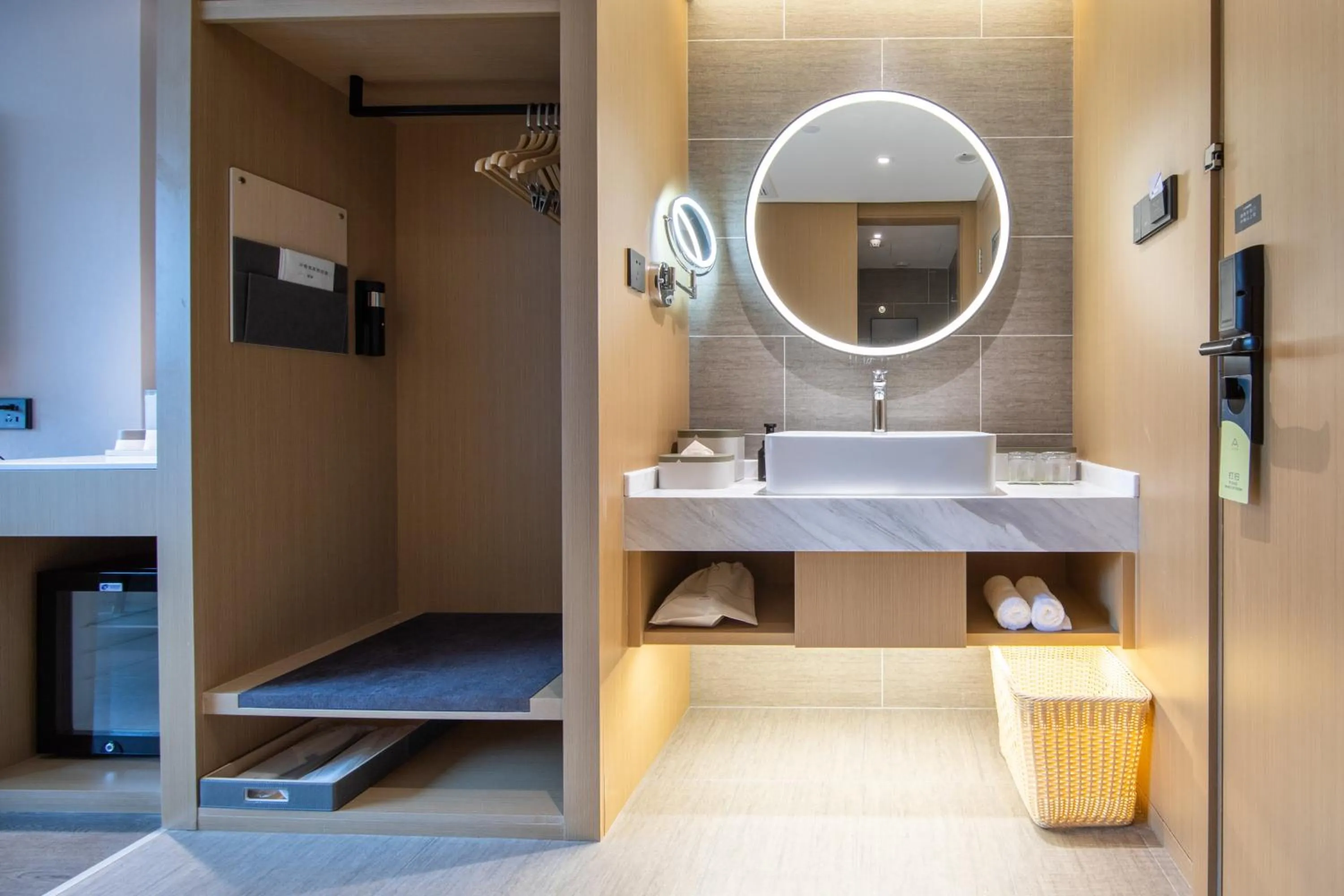 Photo of the whole room in Atour Hotel Suzhou Guanqian Street Leqiao Station