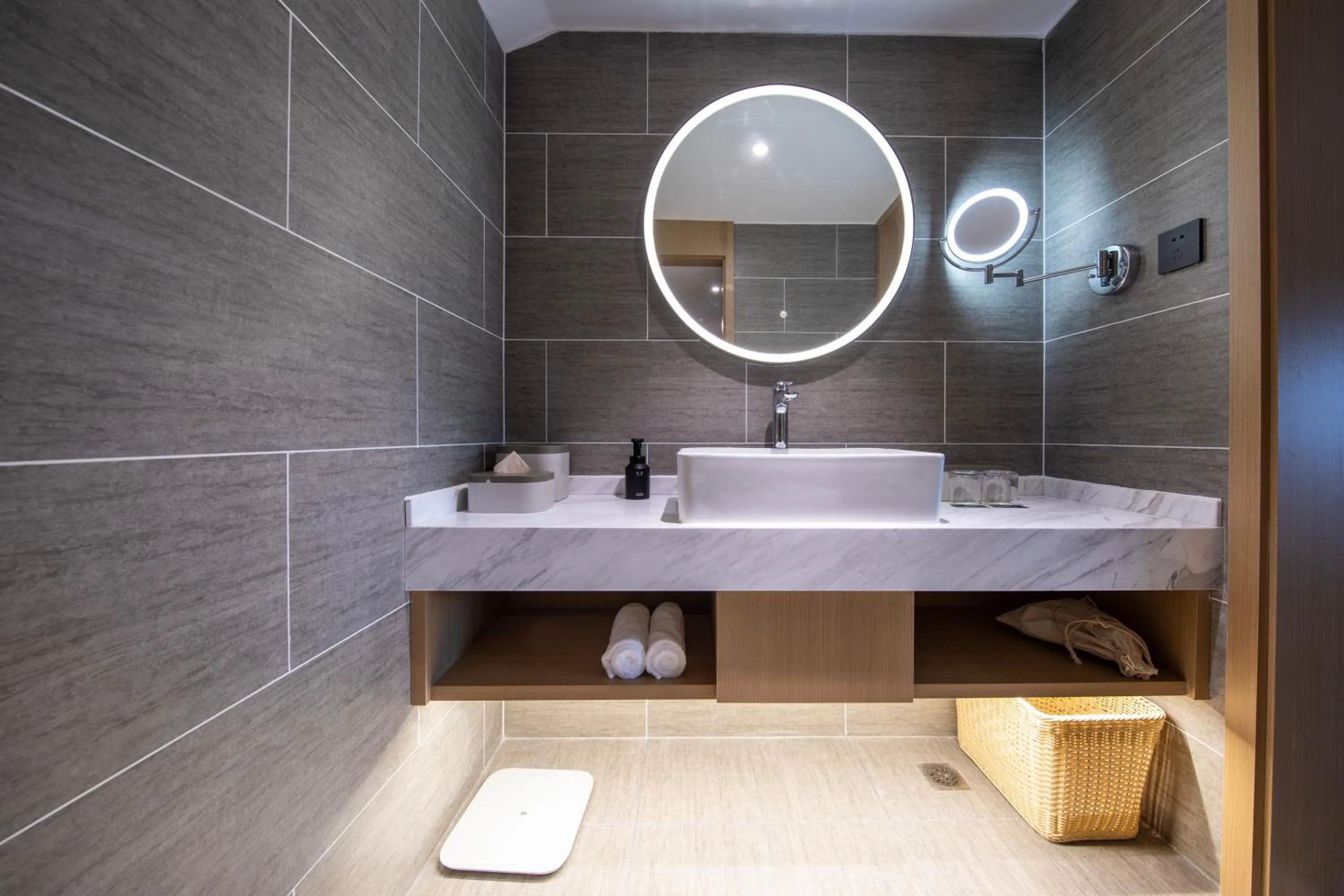 Photo of the whole room in Atour Hotel Suzhou Guanqian Street Leqiao Station