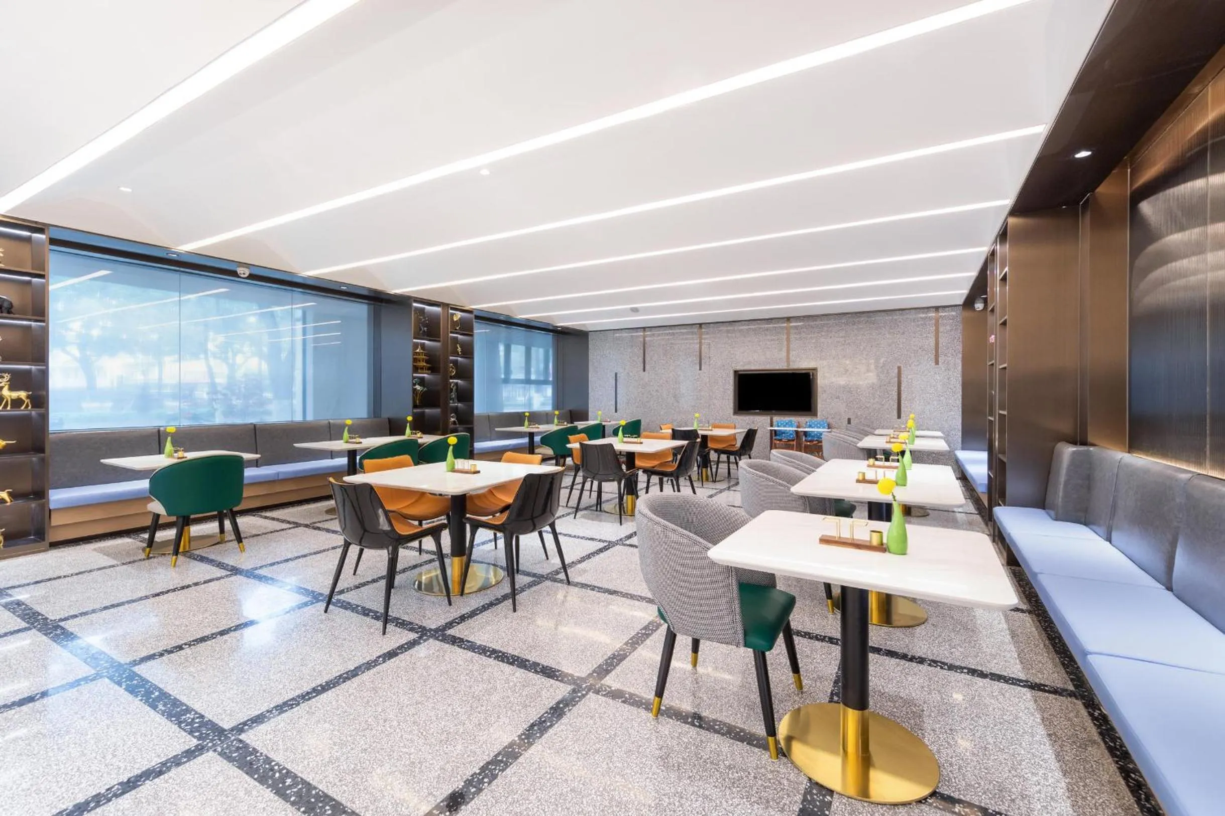 Restaurant/places to eat in Atour Hotel Suzhou Guanqian Street Leqiao Station