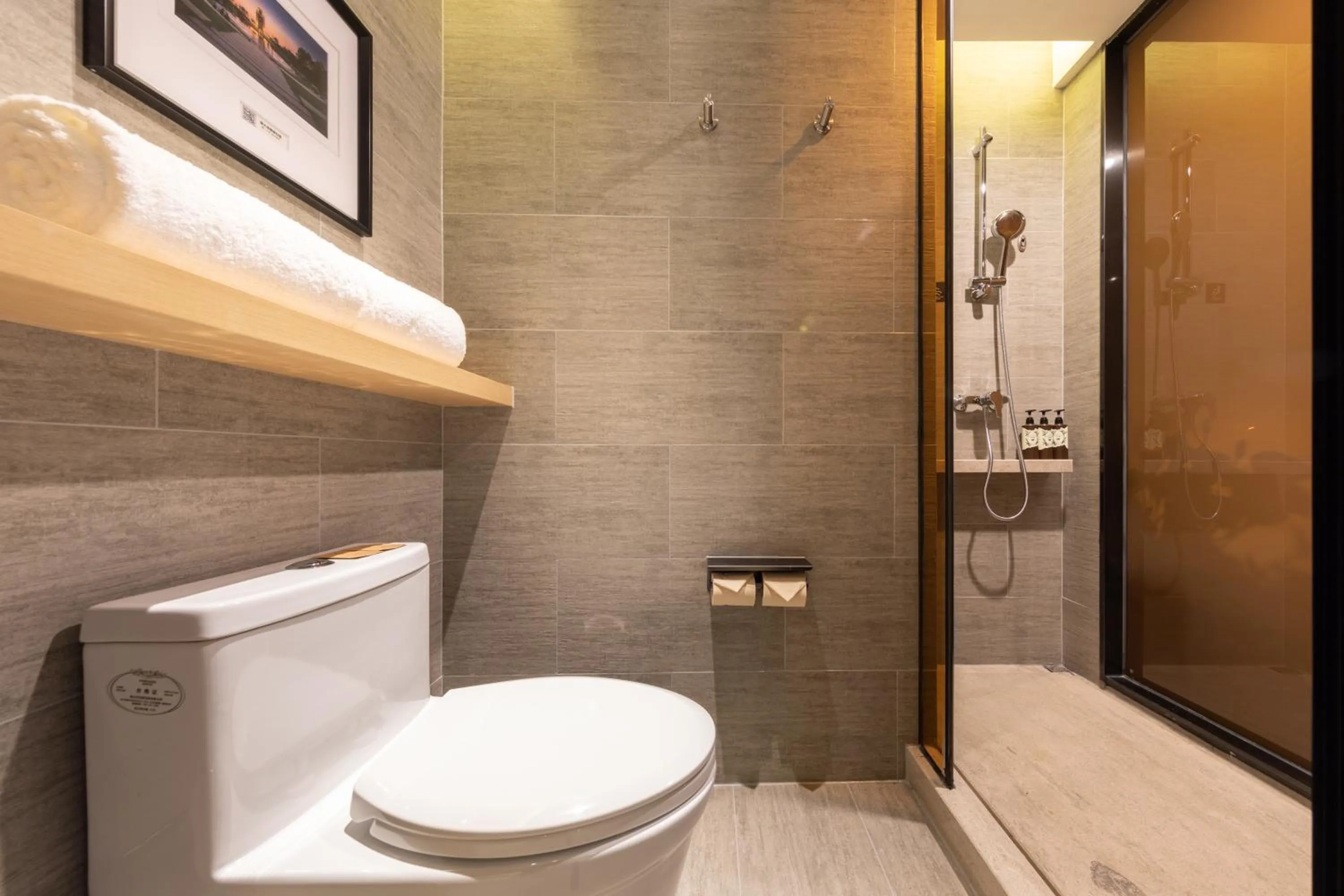 Shower in 厦门火车站明发广场亚朵酒店