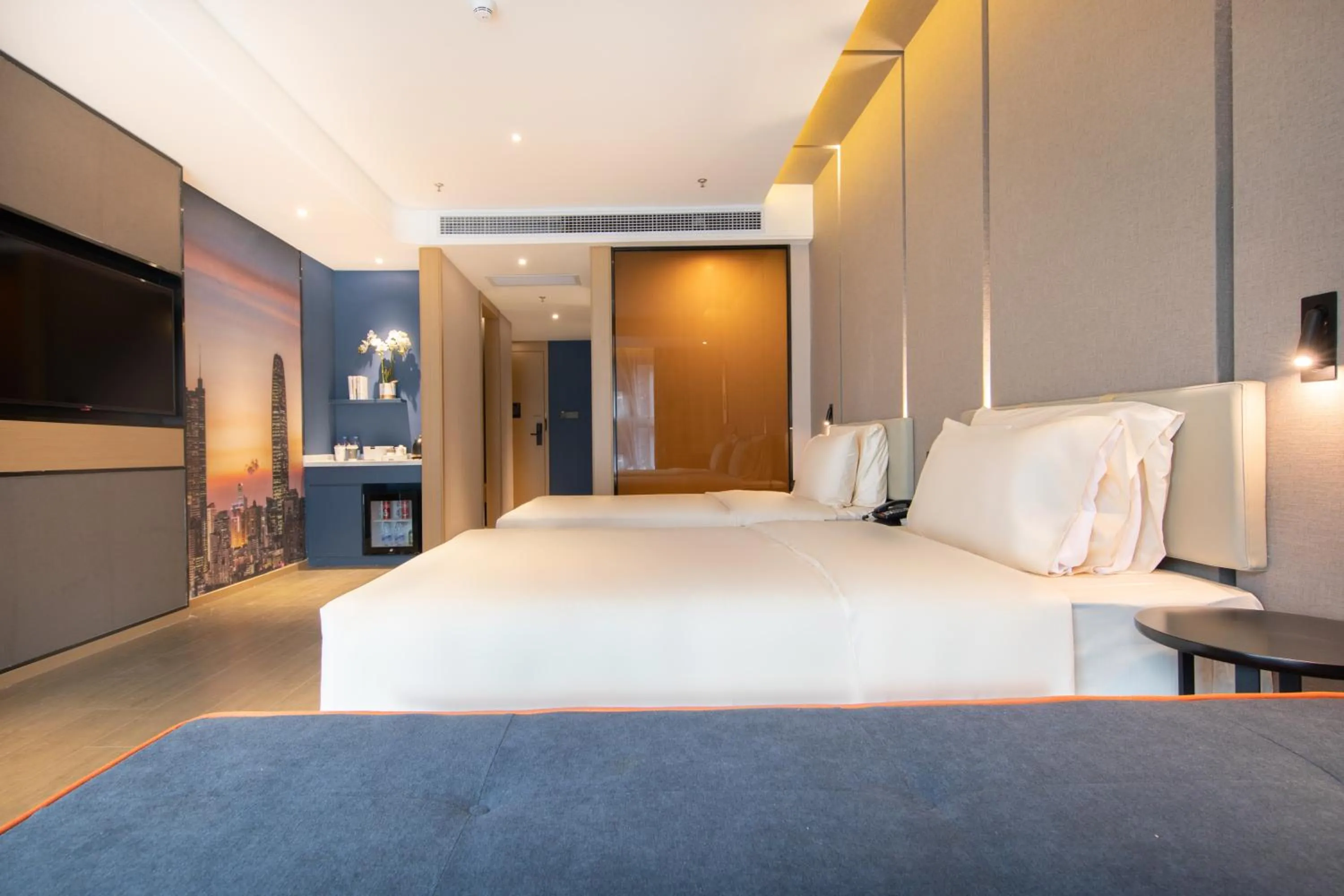 Bed in Atour Hotel Shenzhen Shajing International Convention and Exhibition Center