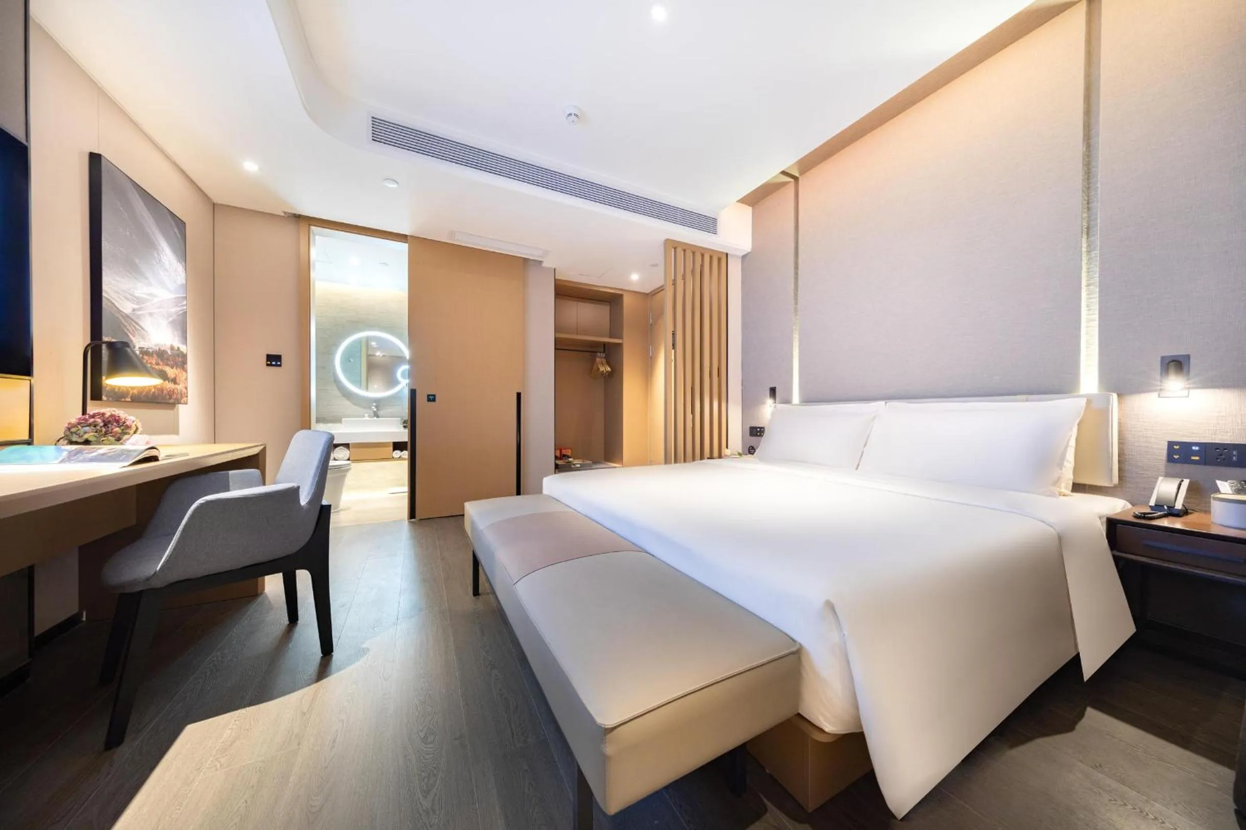 Bed in Atour Hotel Shenzhen Qianhai Baoan Center