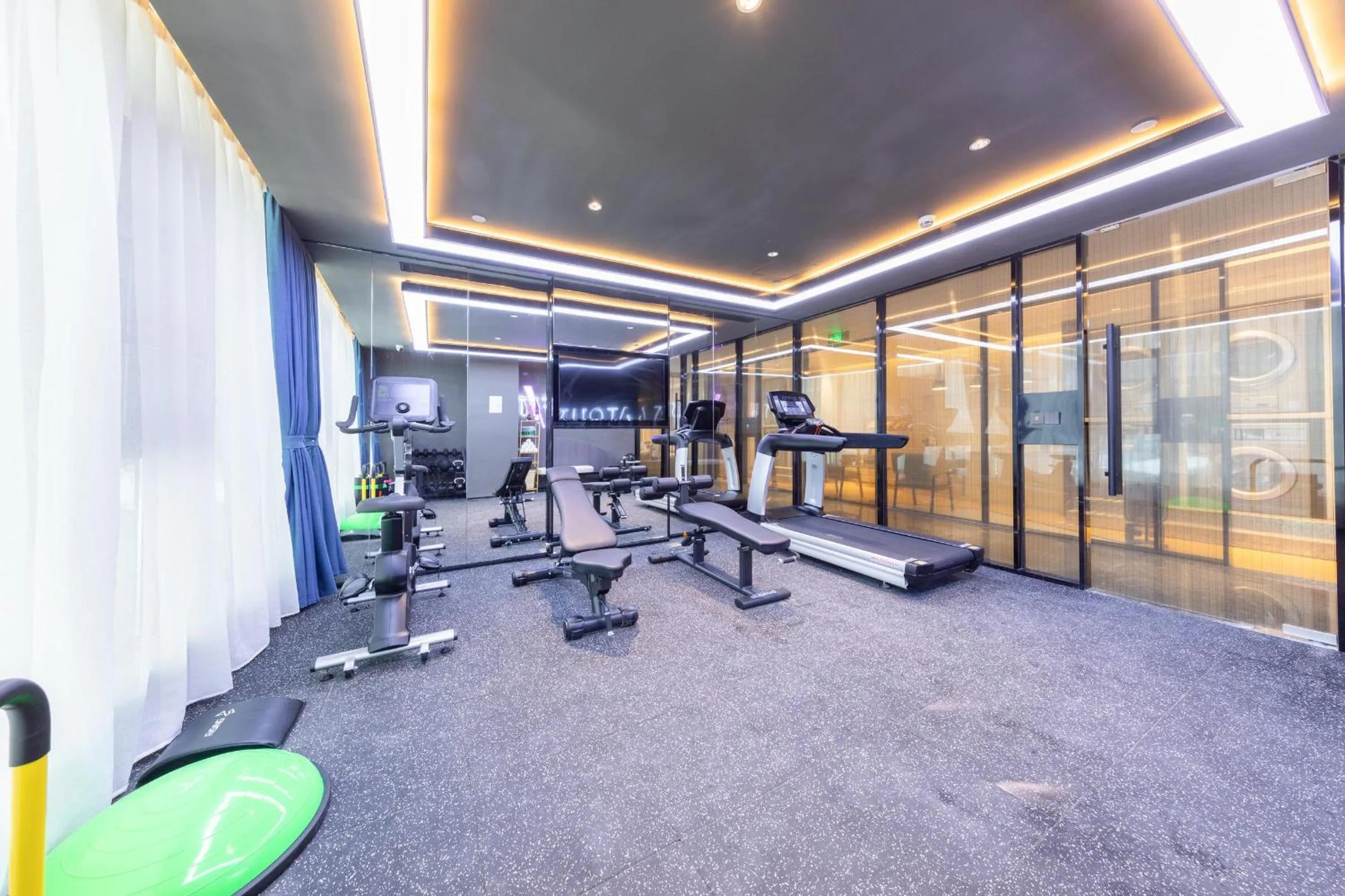 Atour Hotel Shenzhen Qianhai Baoan Center