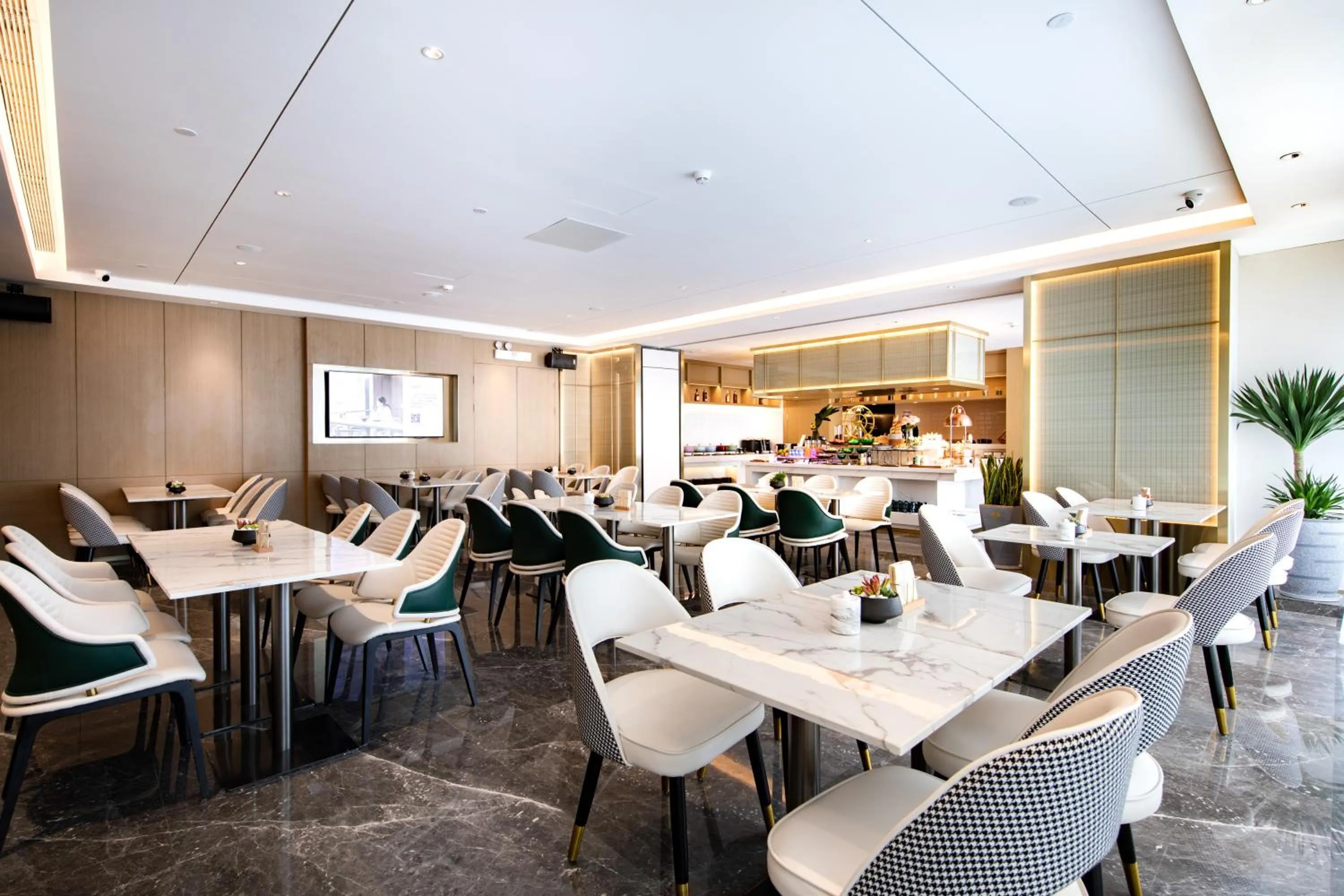 Restaurant/places to eat in Atour Hotel Shenzhen Qianhai Baoan Center