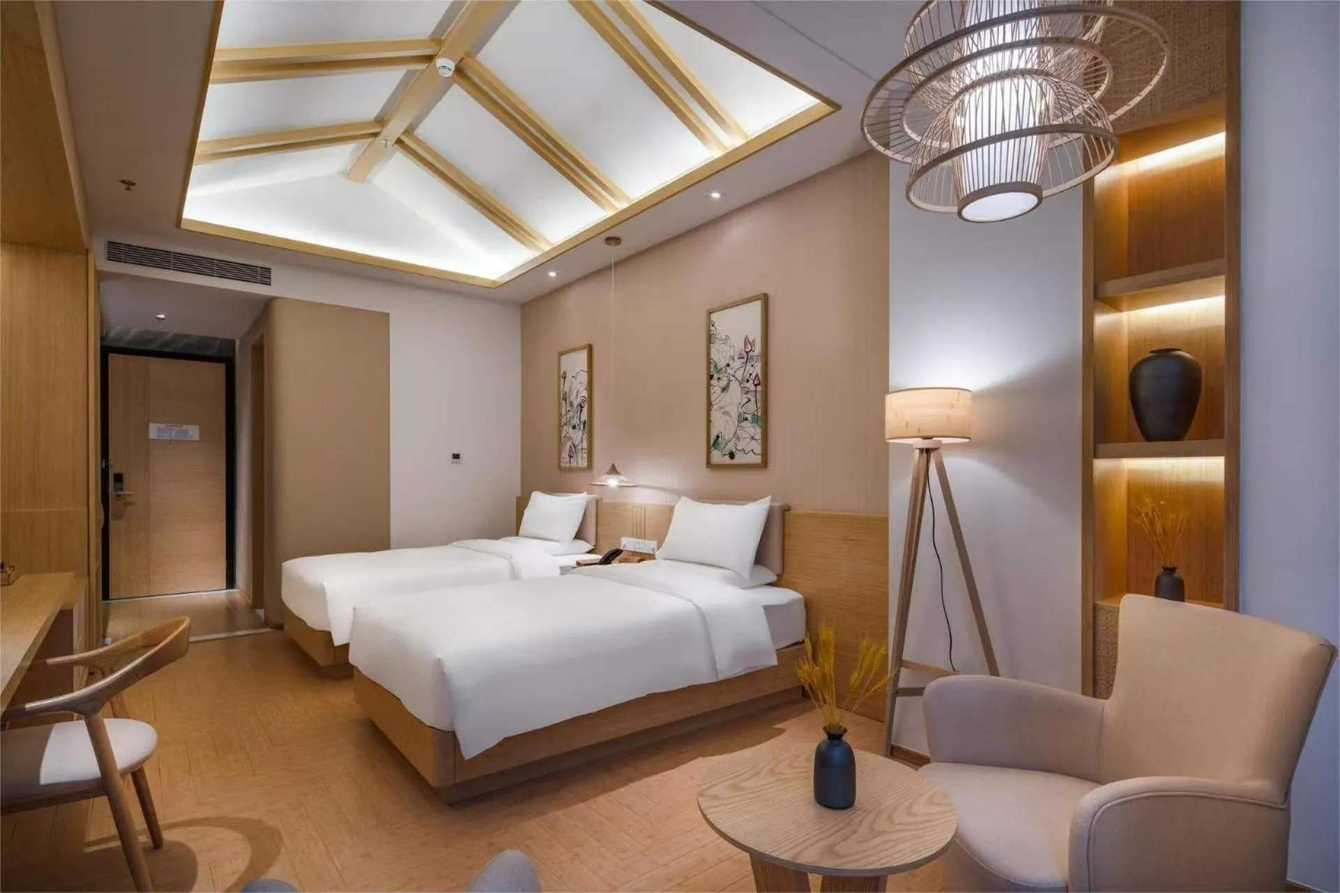 Photo of the whole room, Bed in Atour X Hotel Shenzhen Futian CBD Chegongmiao