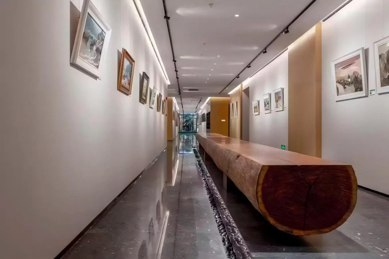 Property building in Atour X Hotel Shenzhen Futian CBD Chegongmiao