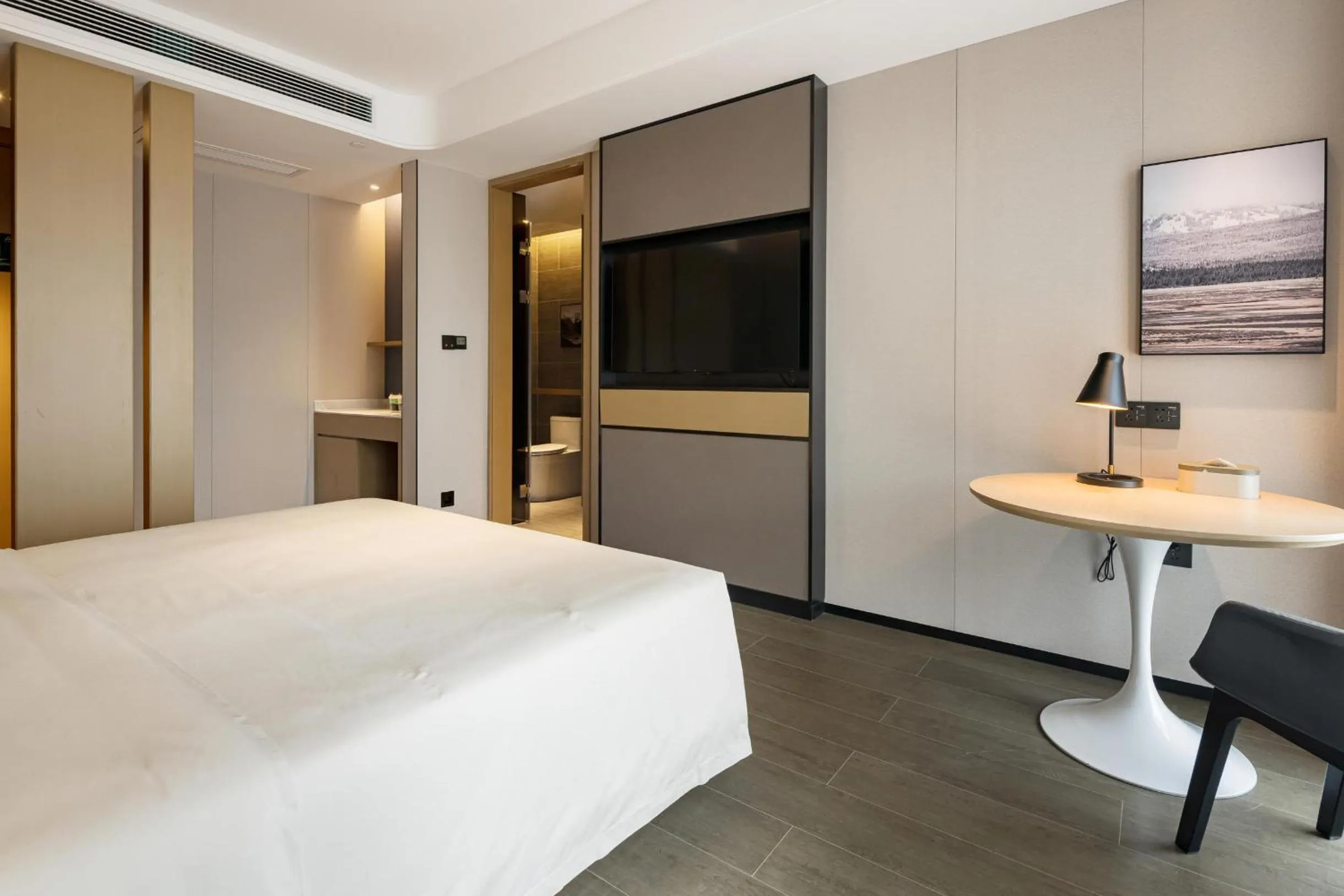 Bed in Atour Hotel Chongqing Qibo Center