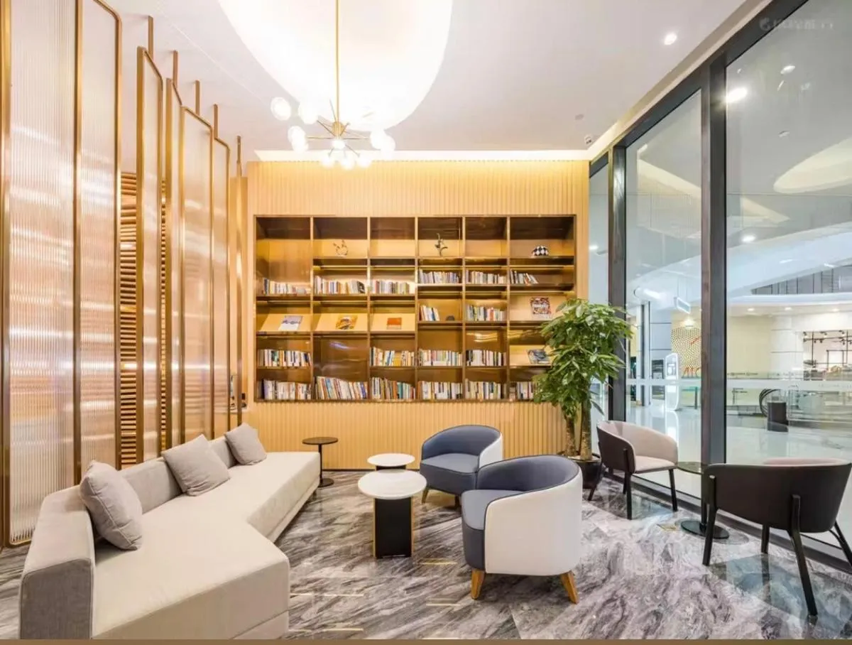 Atour Hotel Chengdu Taikoo Li Future Center