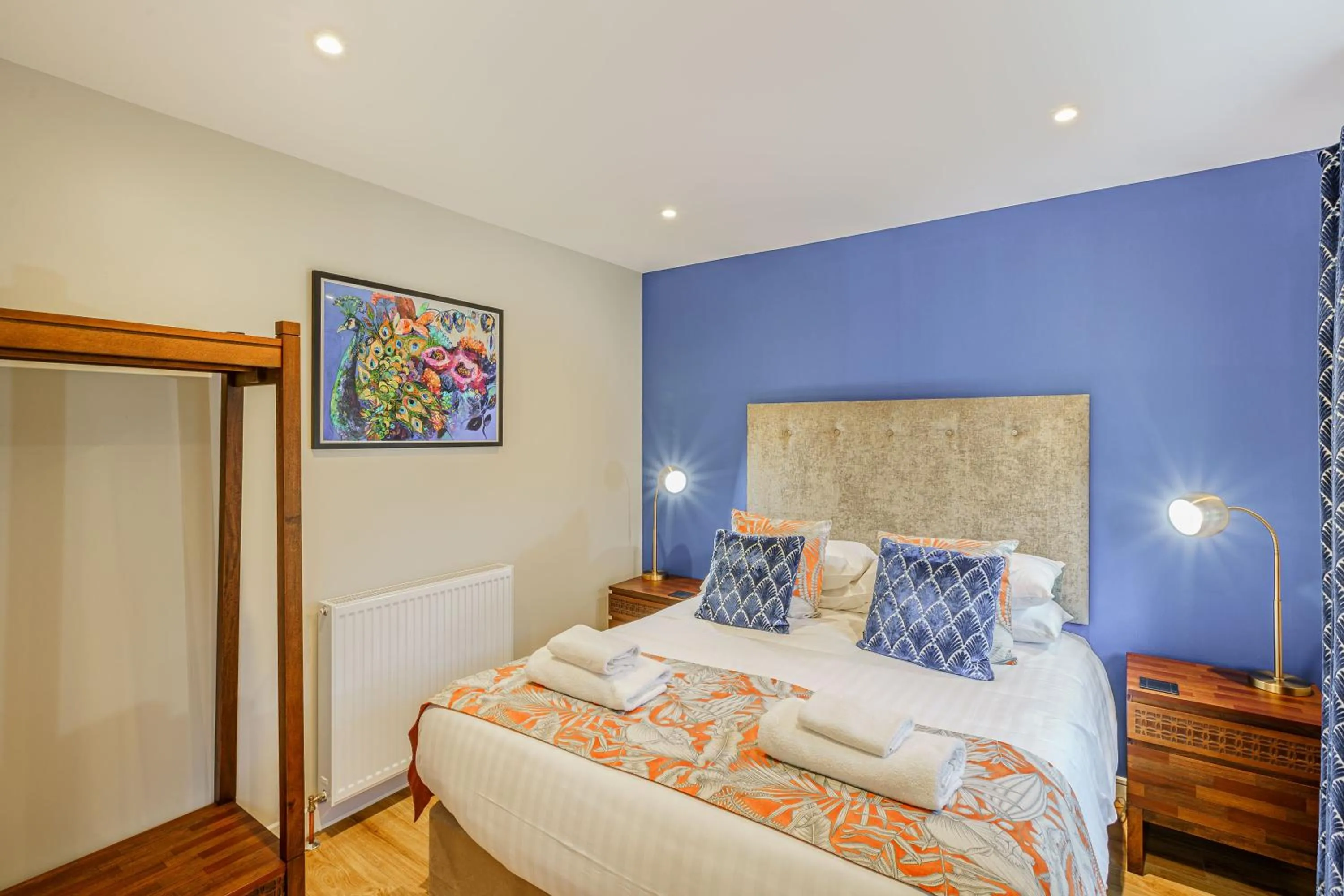 Bed in Birch Lodge 13 with Hot Tub