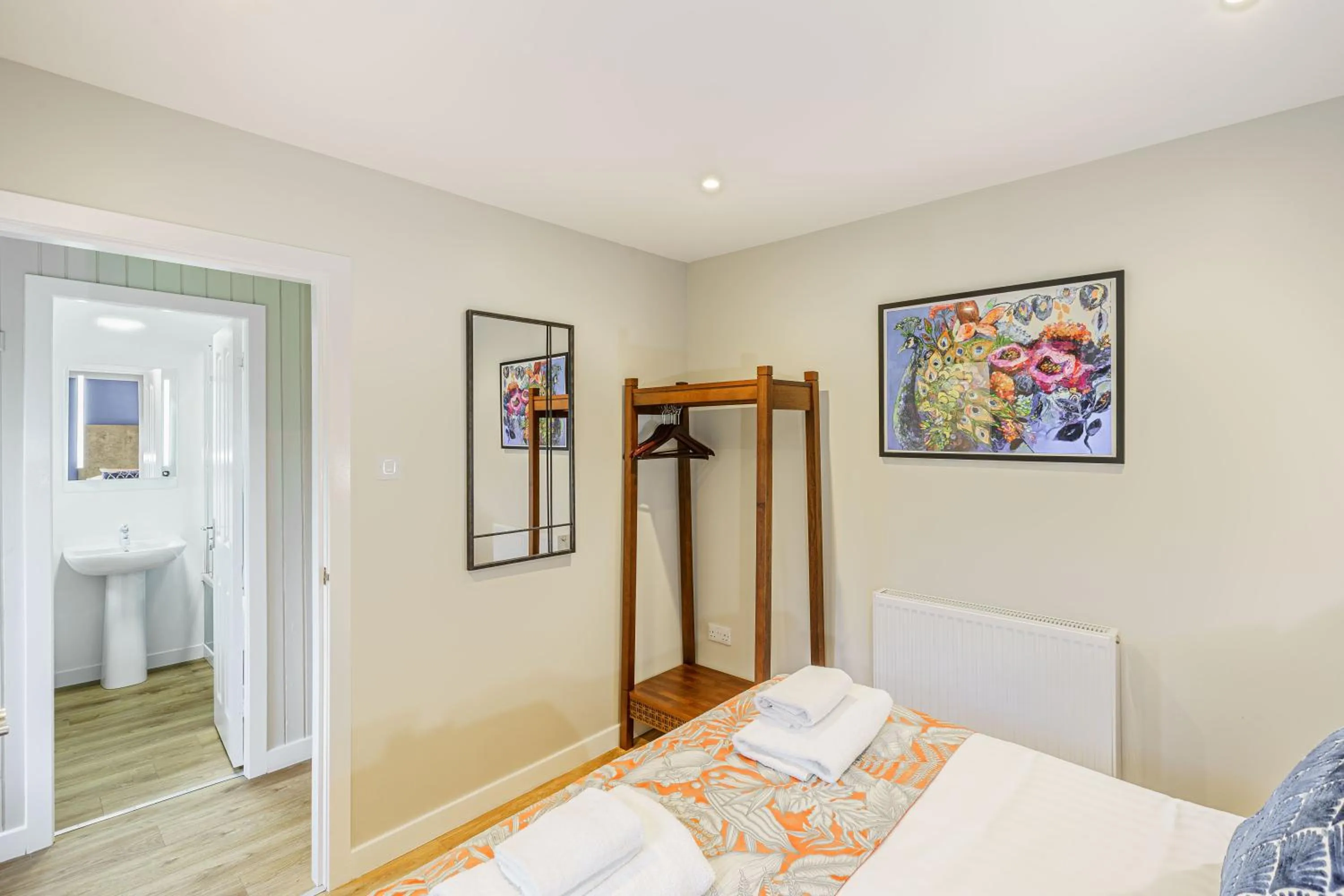 Bed in Birch Lodge 13 with Hot Tub