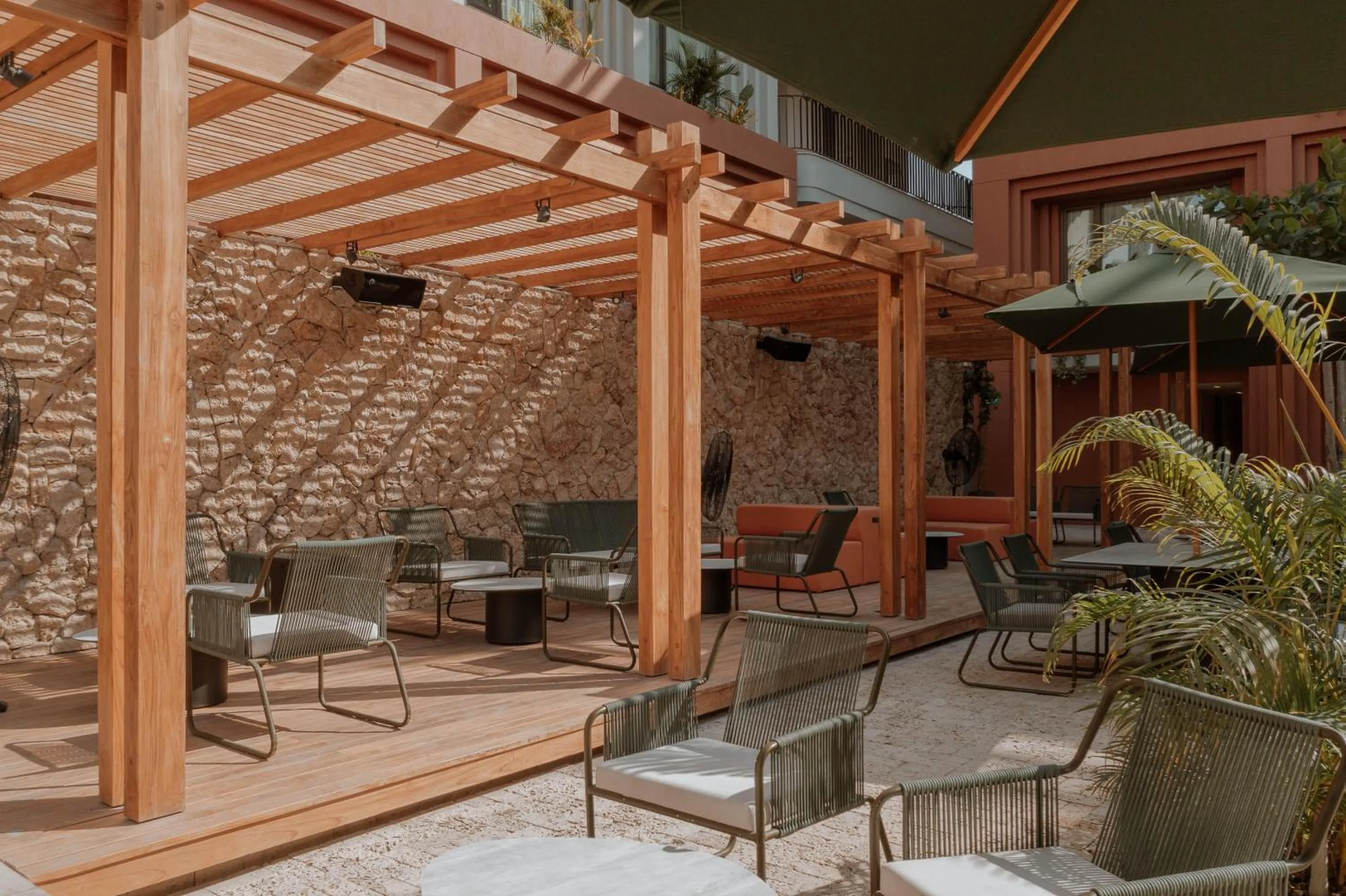 Swimming pool in Osh Hotel Cartagena