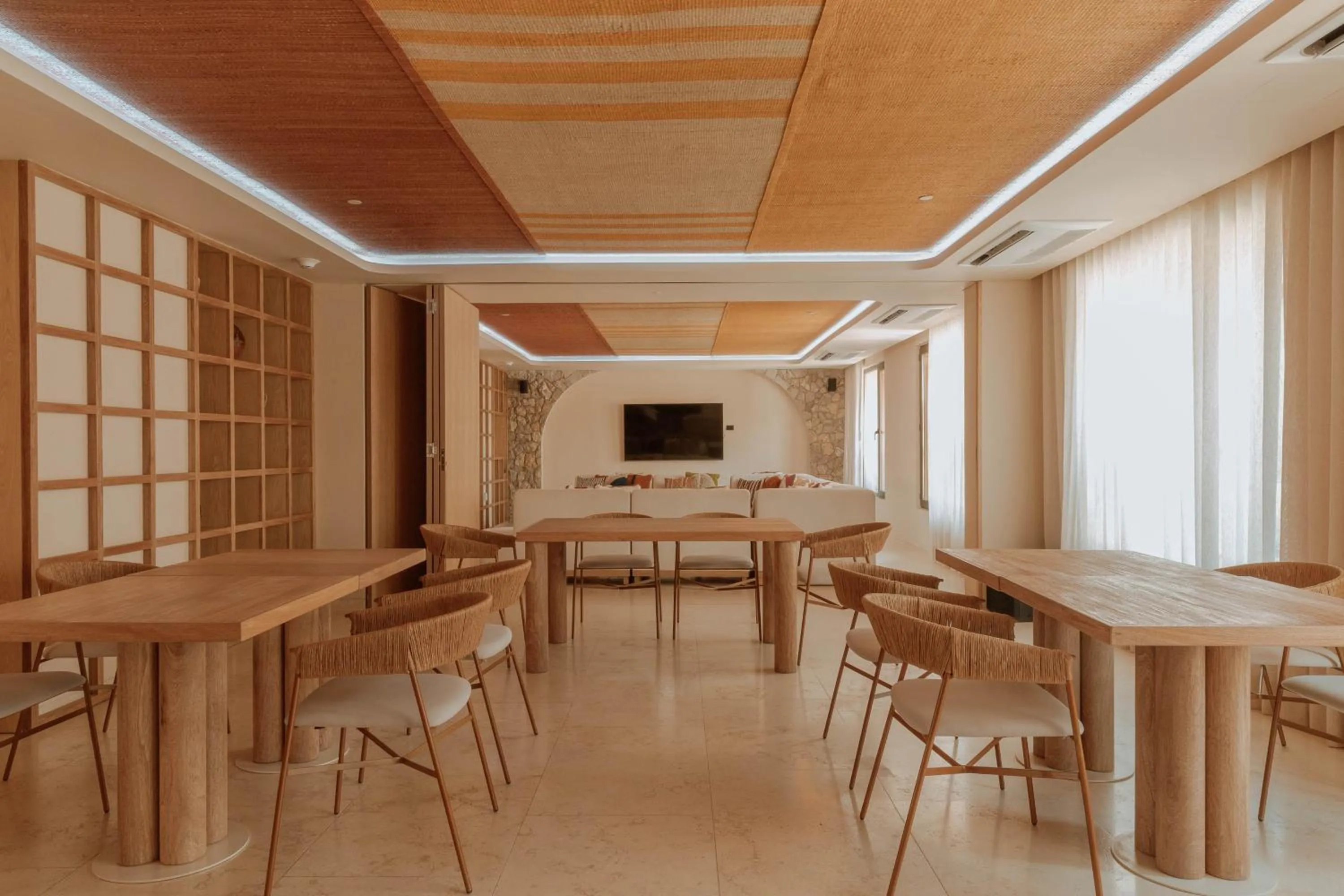 Communal lounge/ TV room in Osh Hotel Cartagena