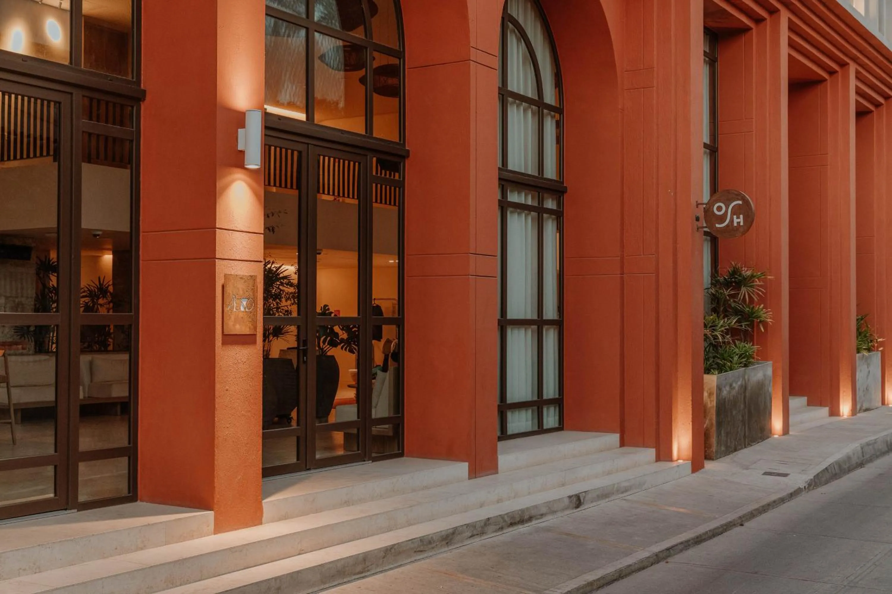 Facade/entrance in Osh Hotel Cartagena