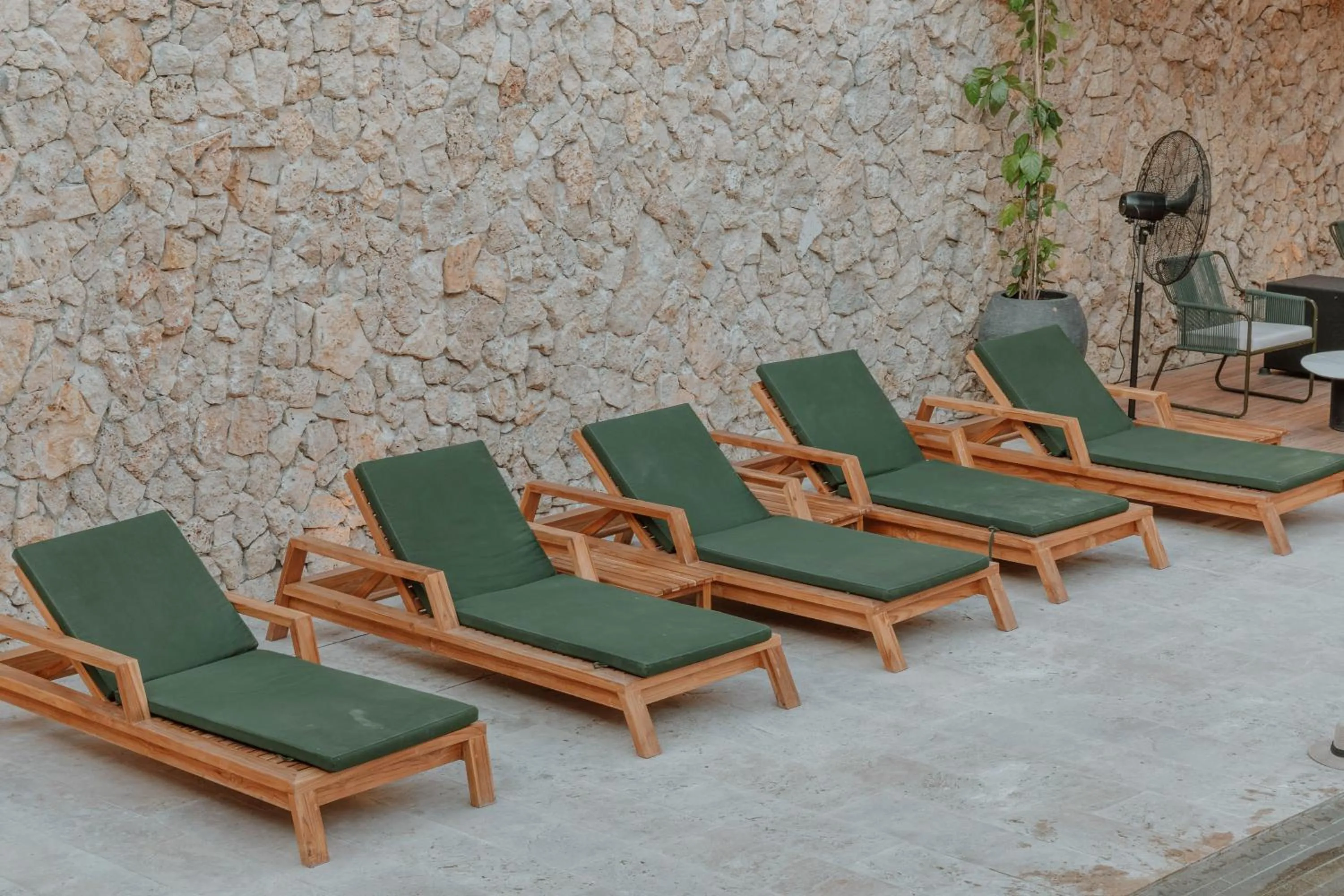 Swimming pool in Osh Hotel Cartagena