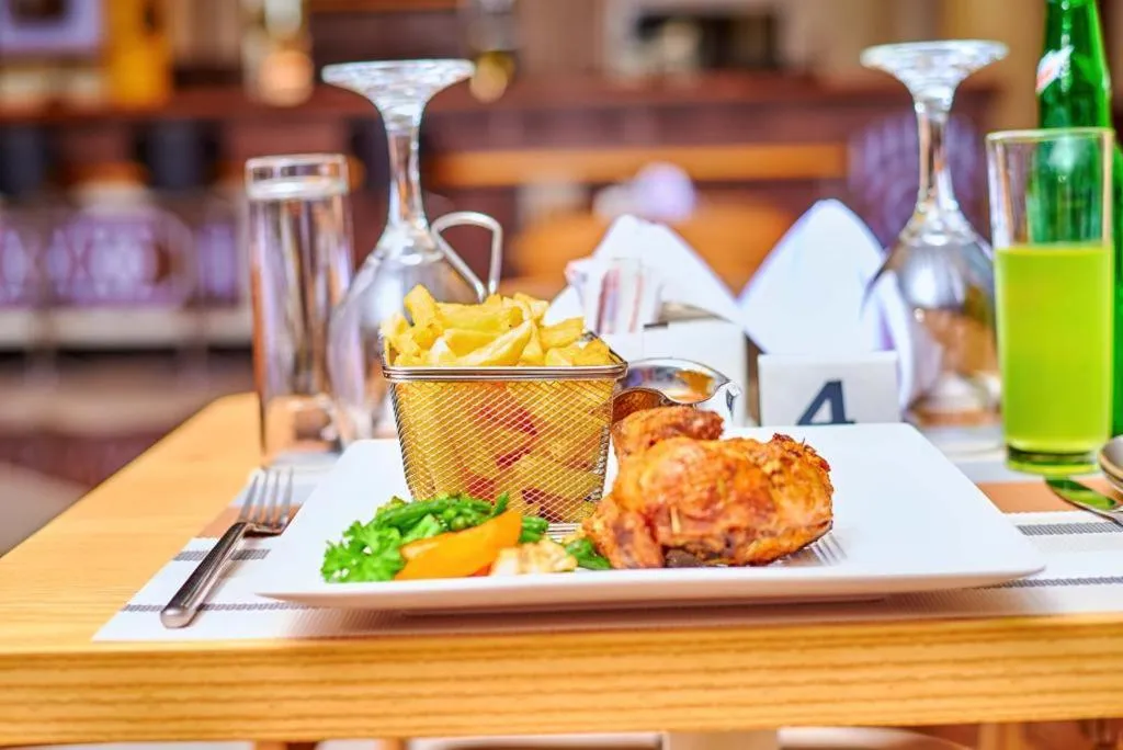 Restaurant/places to eat in Wilsen Hotel Nansana