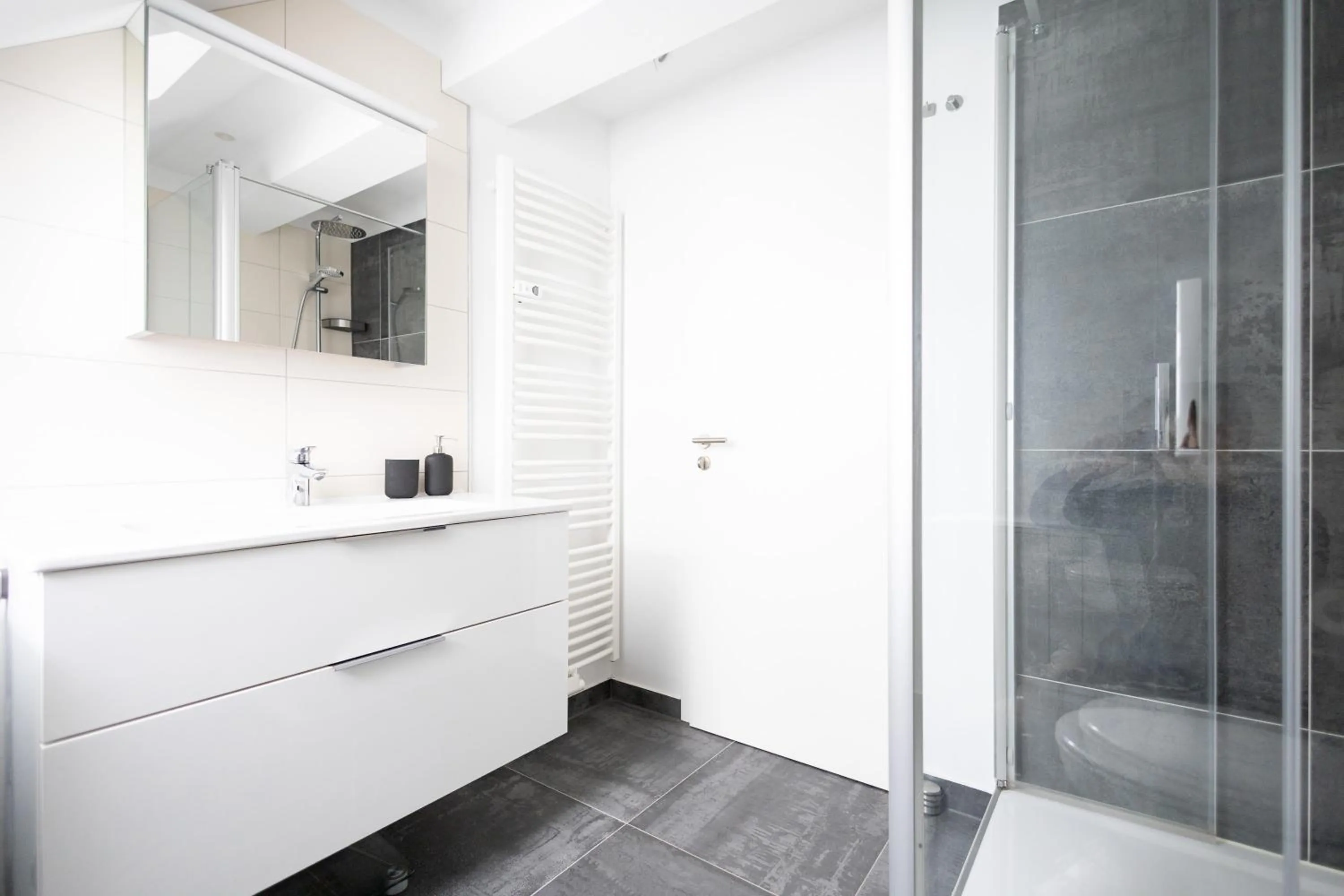 Shower in Ko-Living - urbanes Apartment am Zoo