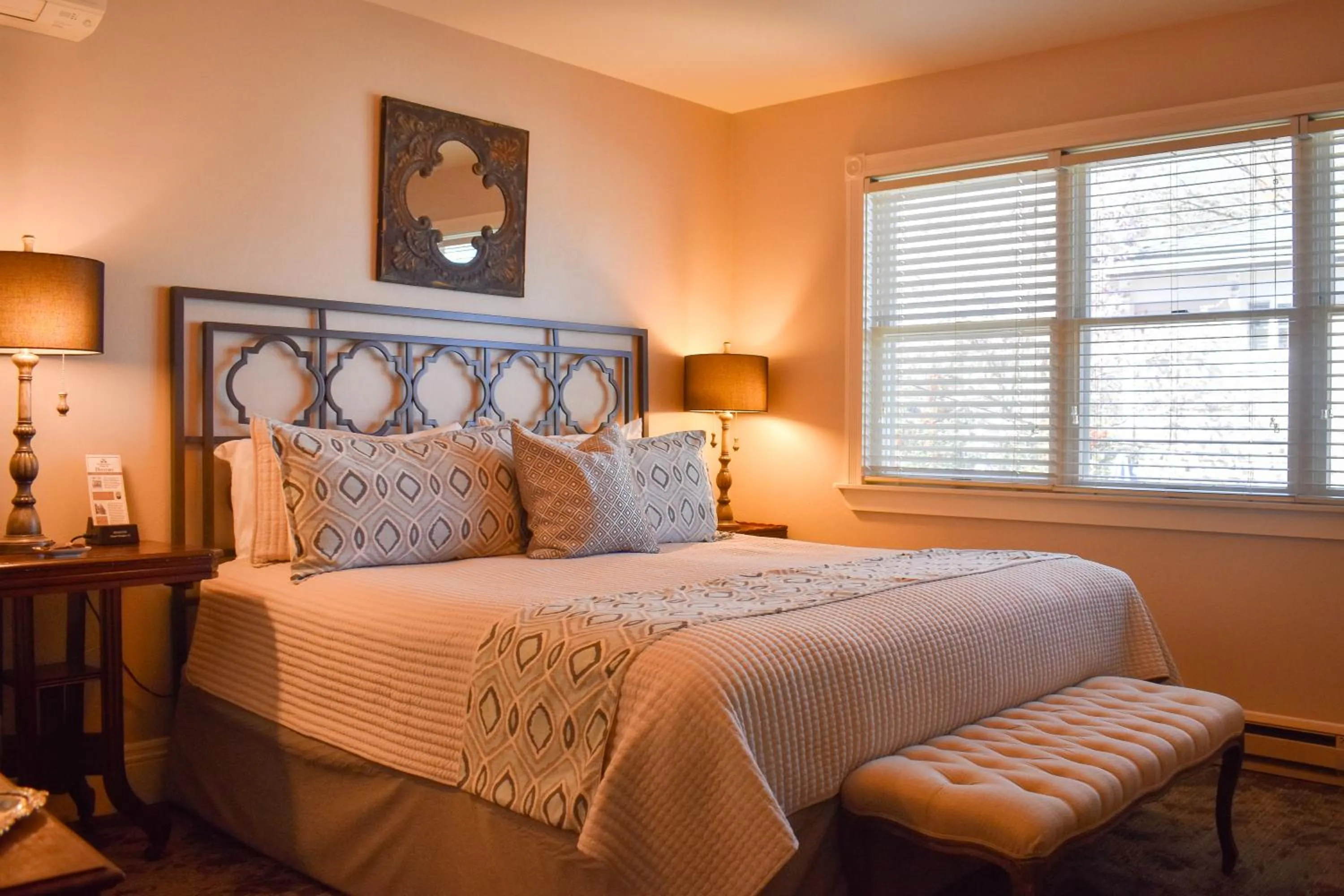 Bed in McCall House Boutique Hotel