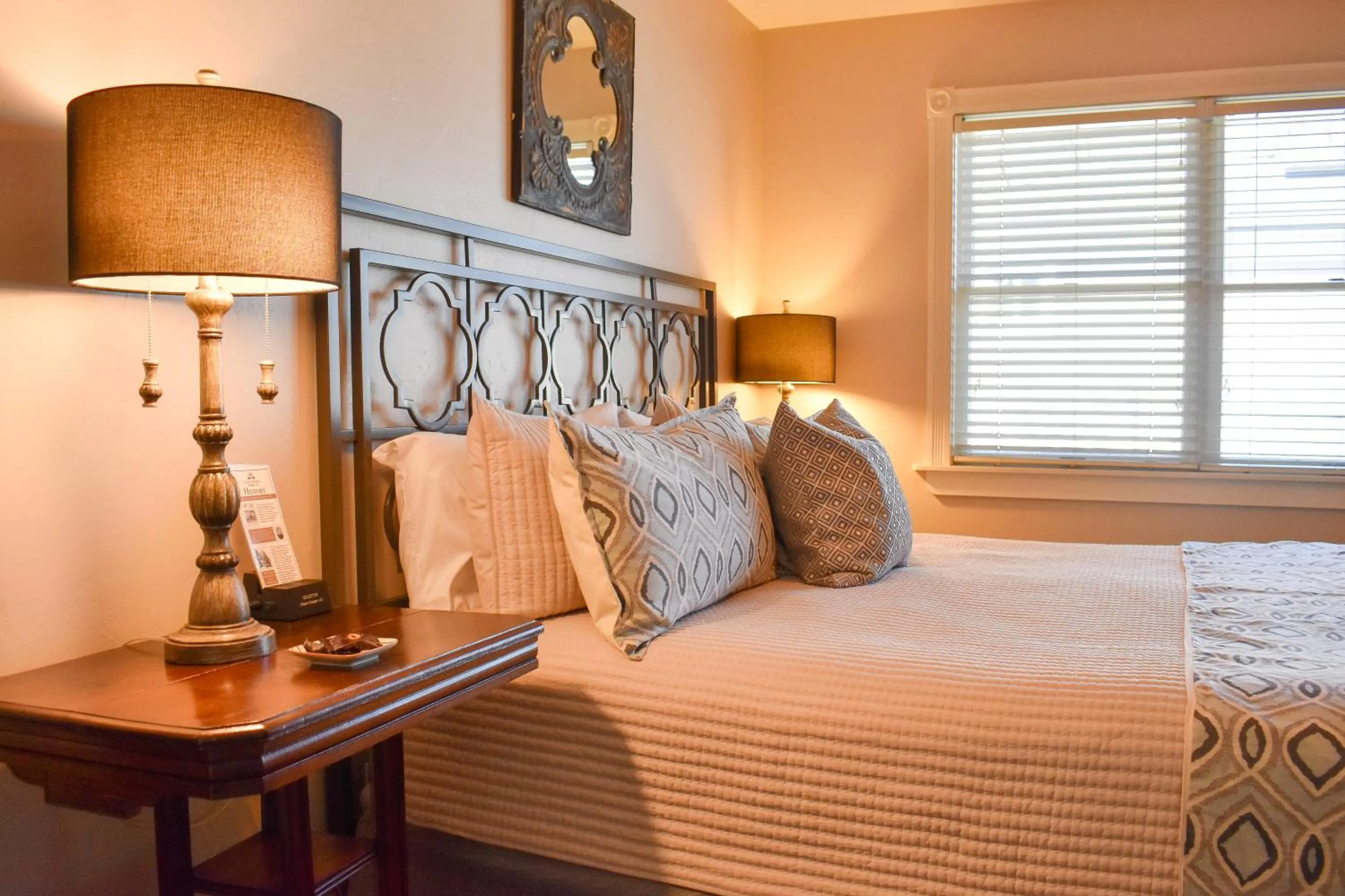 Bed in McCall House Boutique Hotel