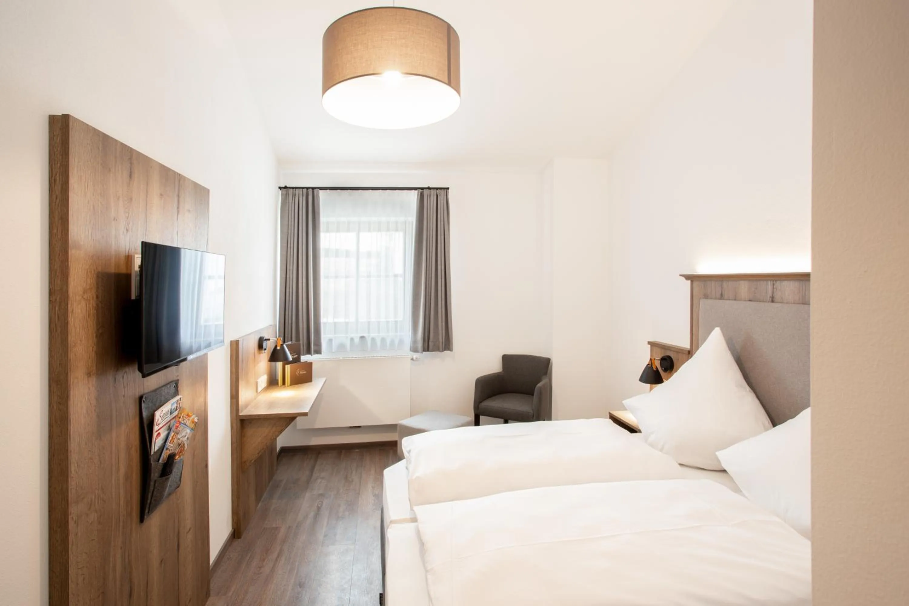 Bed in Landgasthof Maier