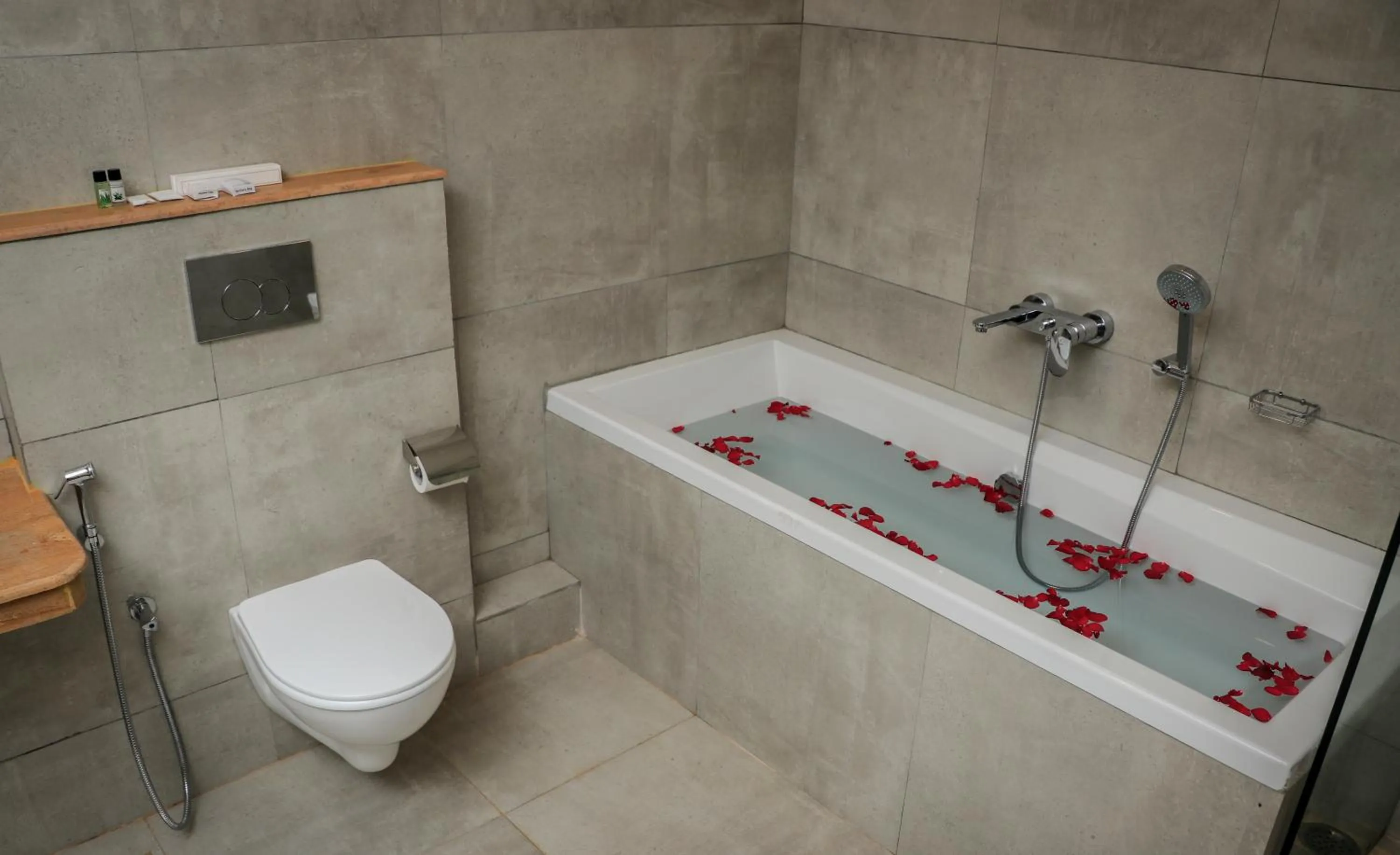 Bath in Sia Signature Calangute