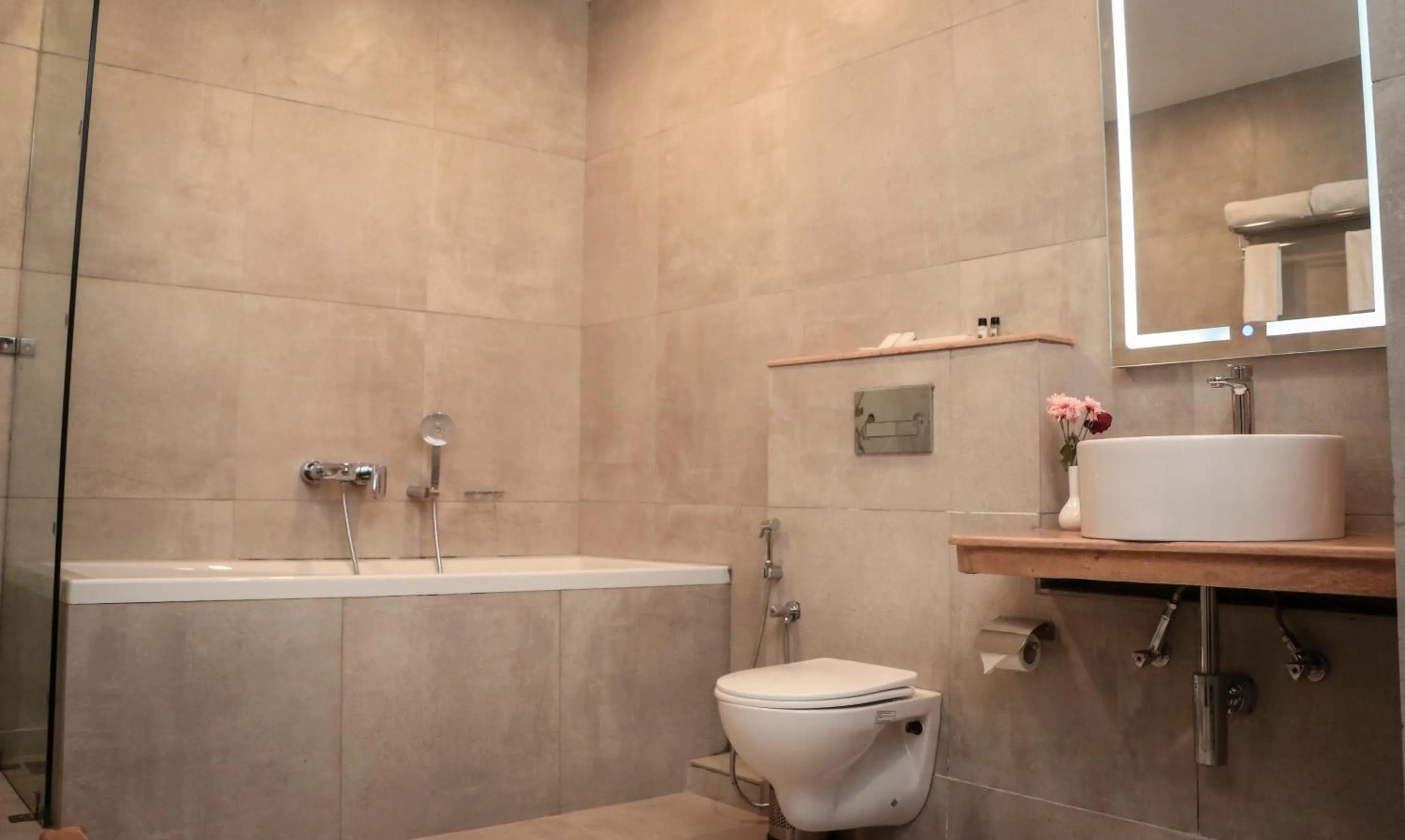 Toilet in Sia Signature Calangute