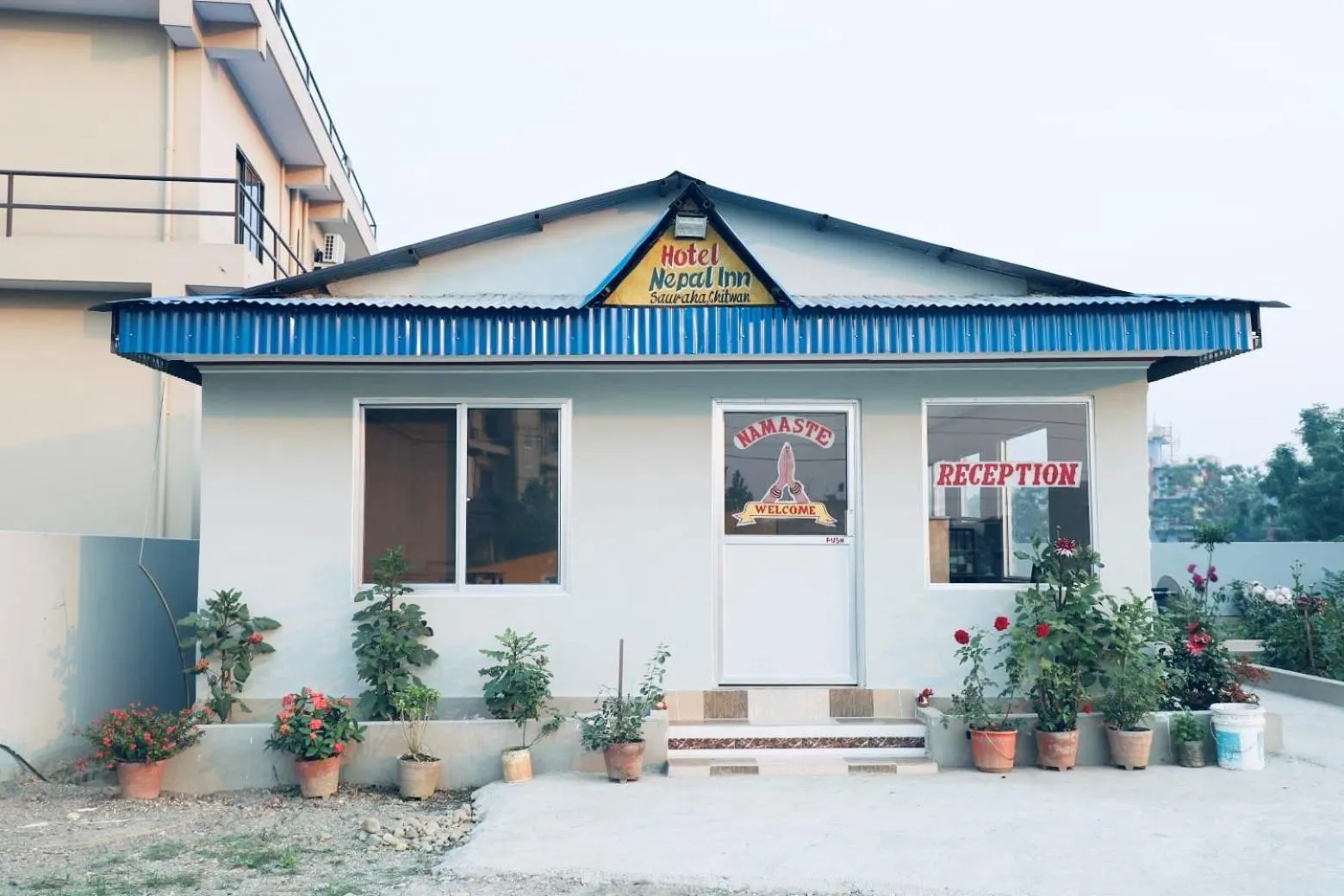 Property building in Hotel Nepal Inn Sauraha