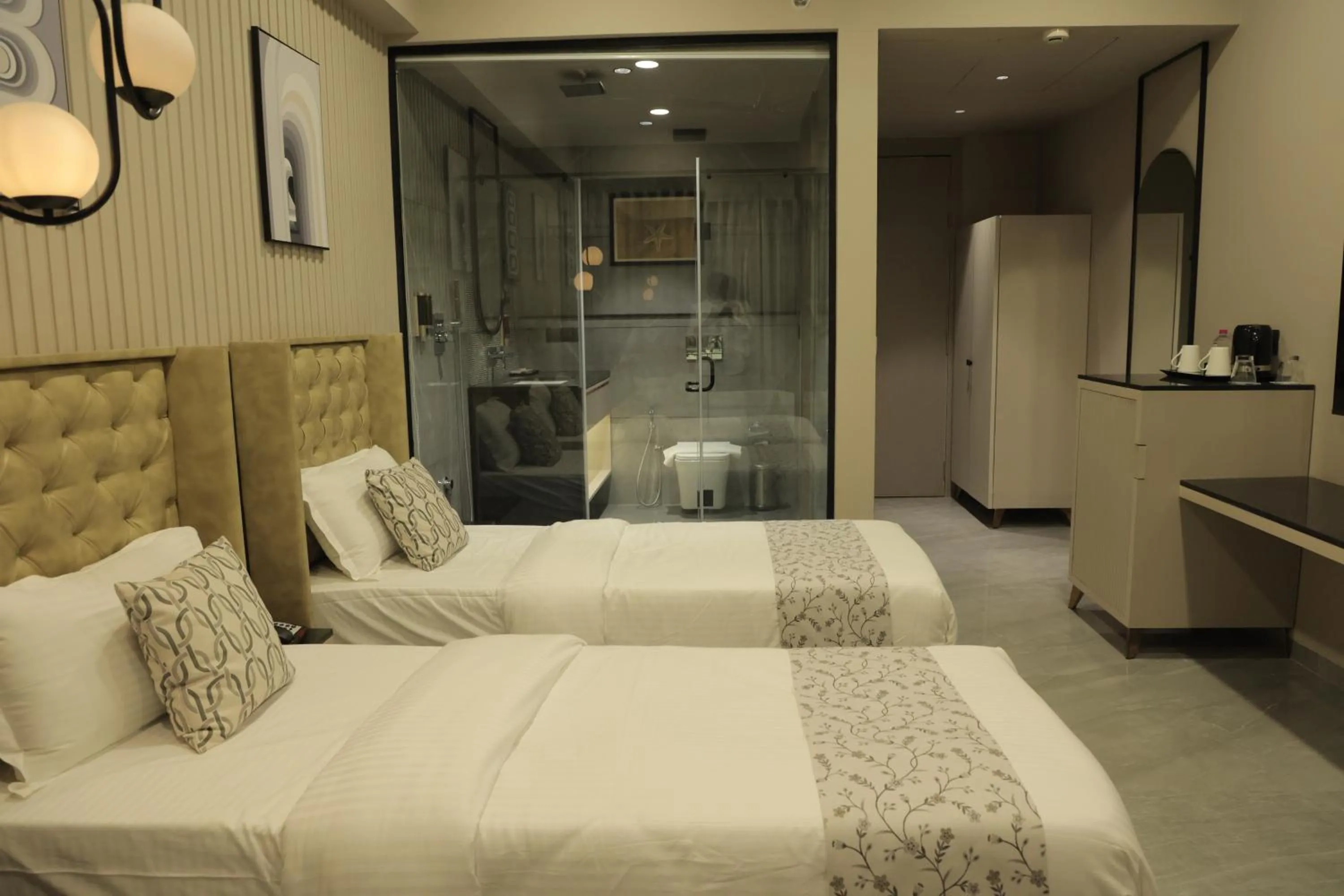 Bed in Apricot Motera