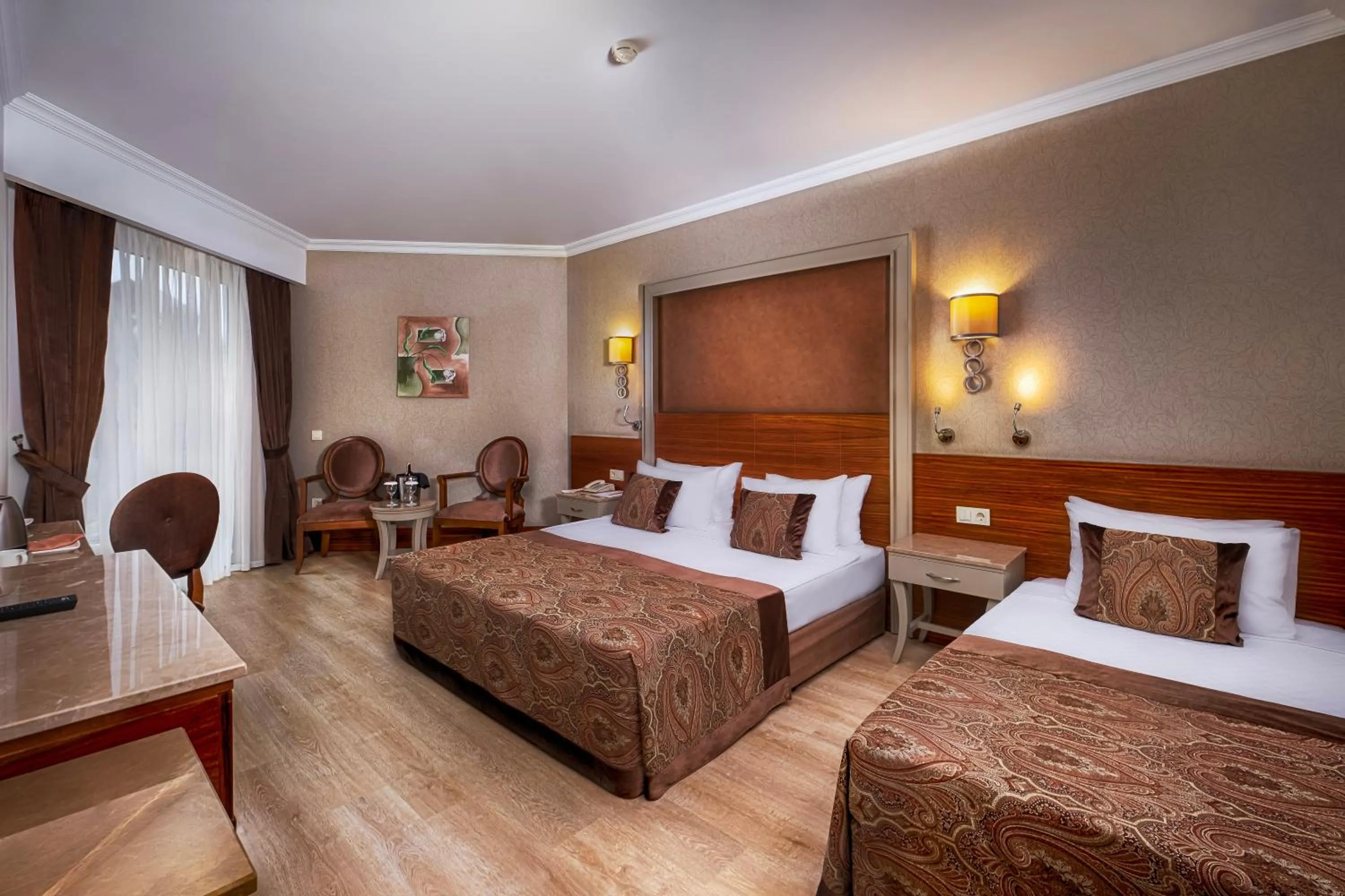 Bed in WELL PALACE SIDE