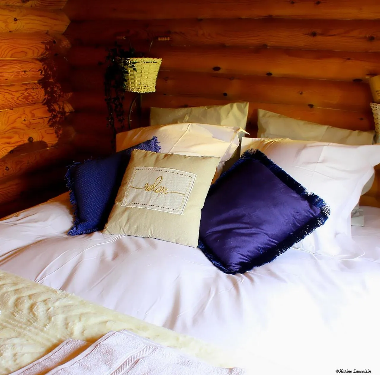 Bedroom, Bed in Camping écovillage Soleil du Pibeste