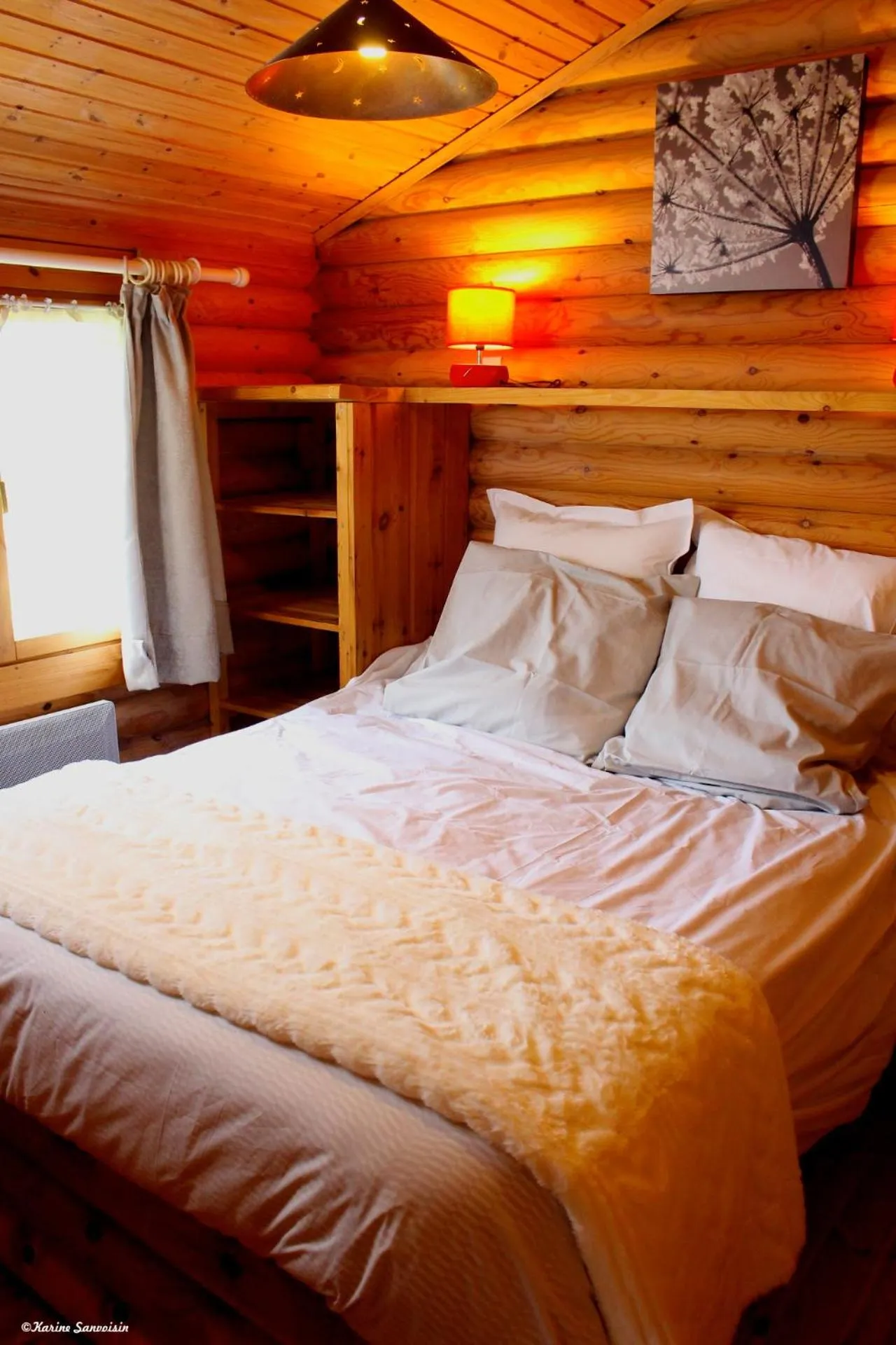 Bedroom, Bed in Camping écovillage Soleil du Pibeste