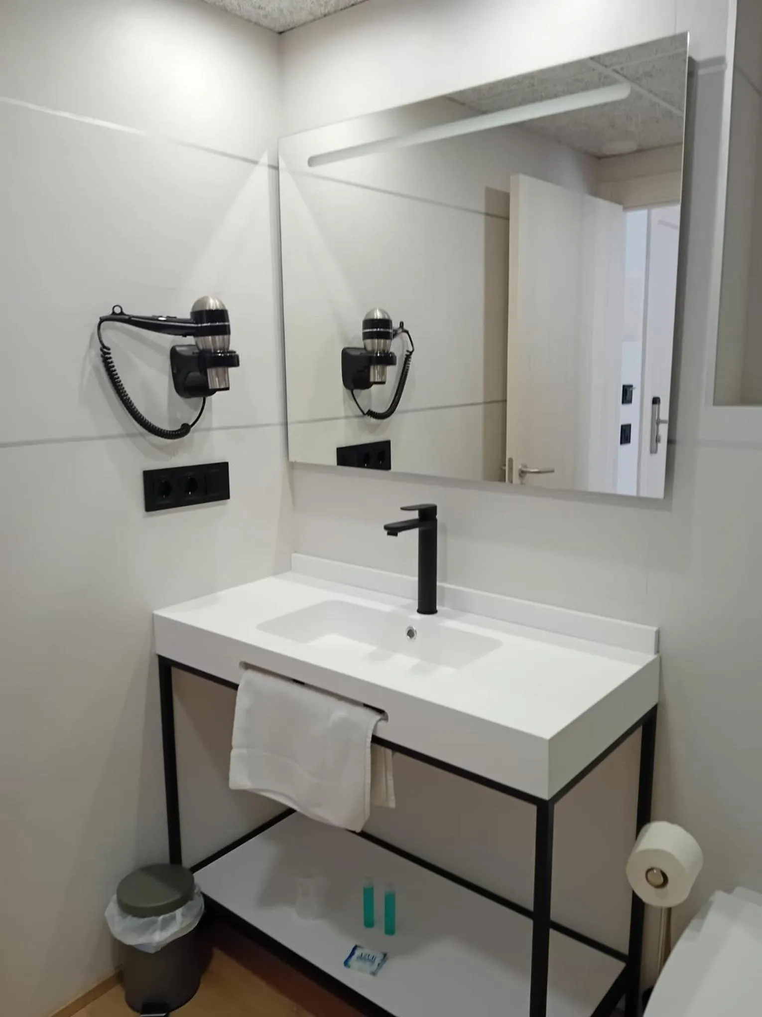 Bathroom in Hotel Costa Brava