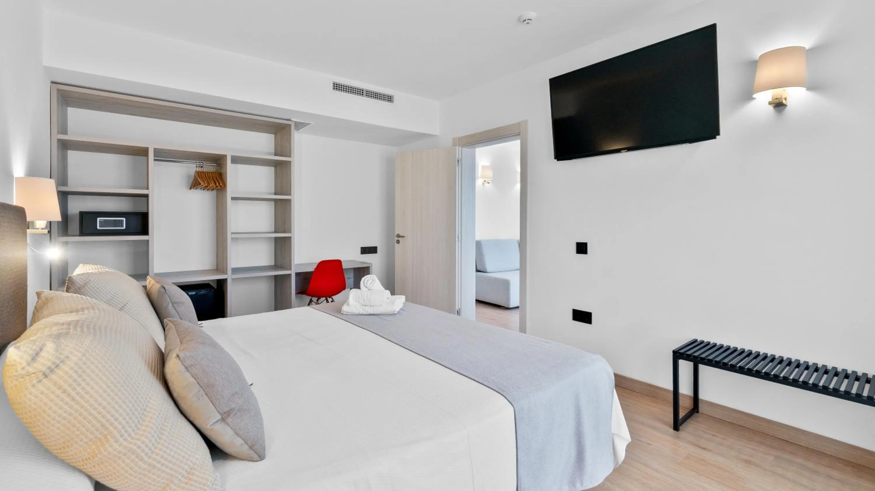 Bed in Hotel Costa Brava