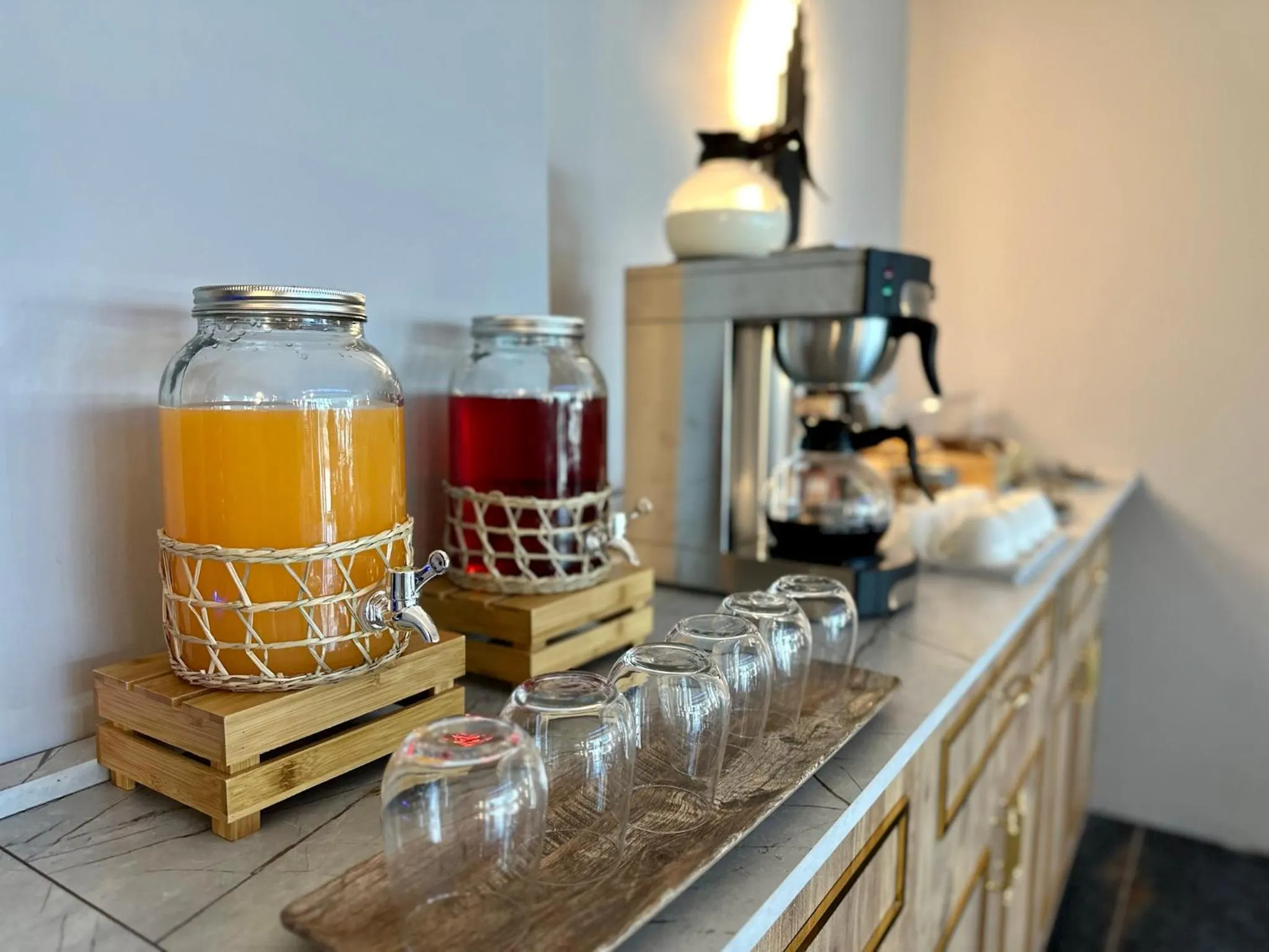 Coffee/tea facilities in Skymoon Istanbul Airport Hotel