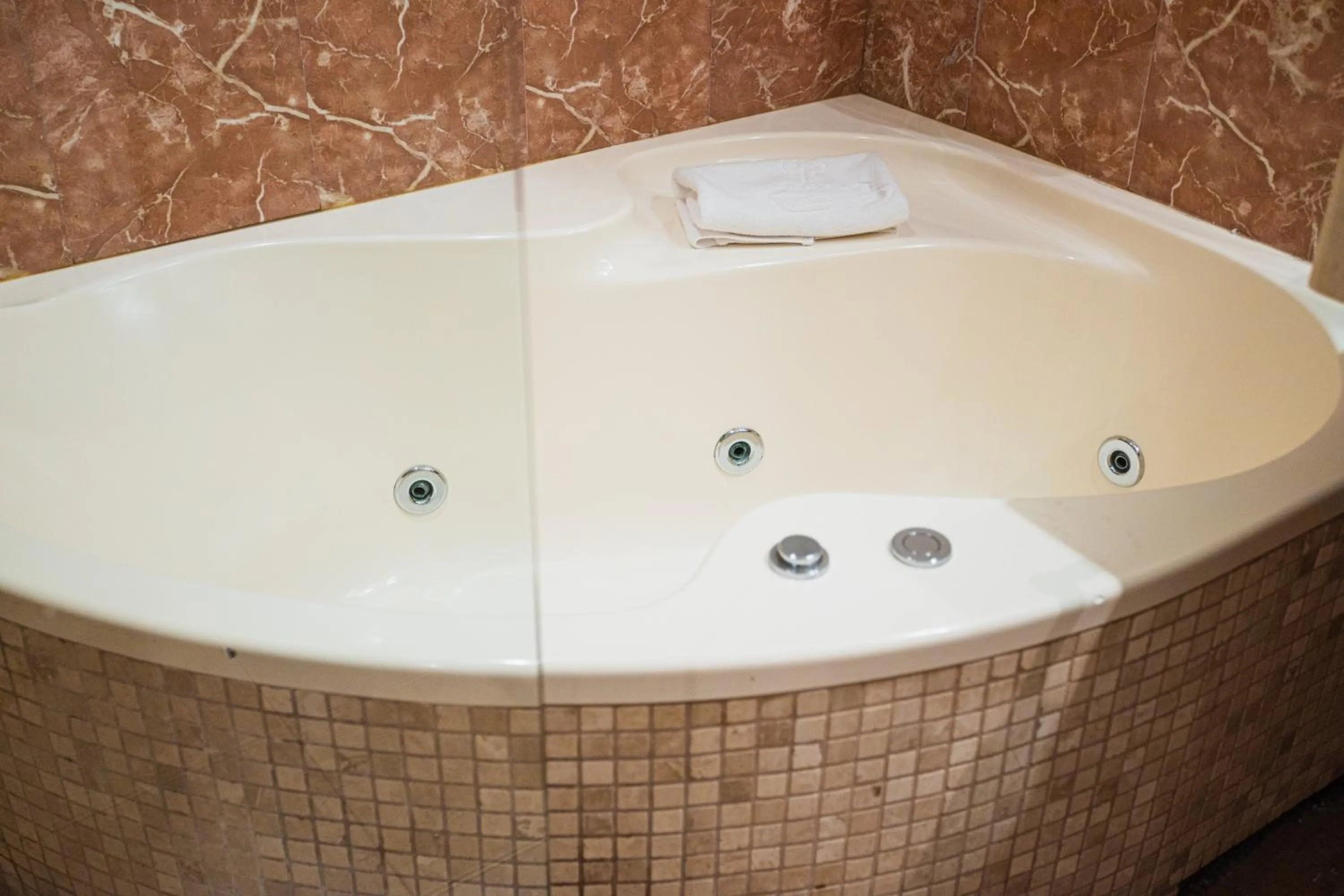 Bathroom in Lago Garden Apart-Suites & Spa Hotel