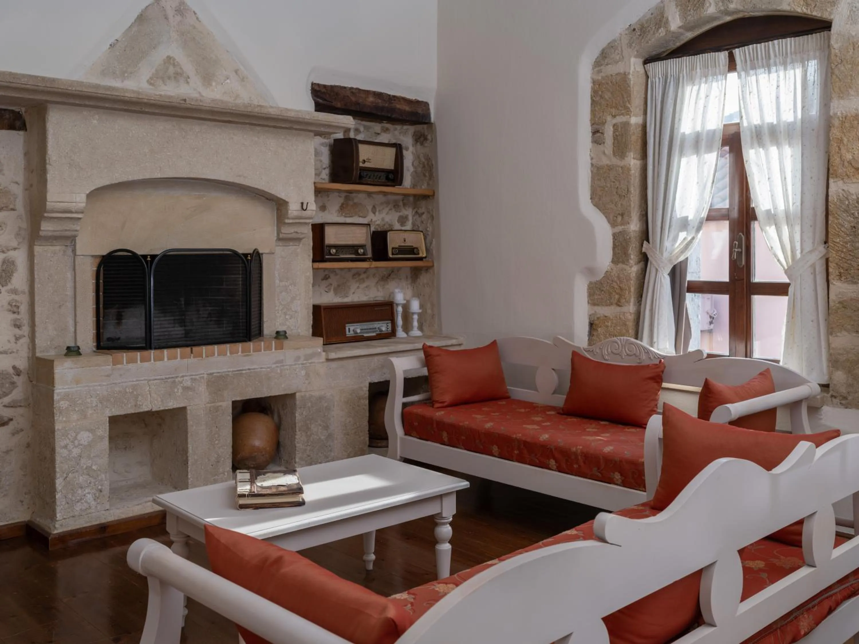 Living room in Arhontiko Arhanes Suites