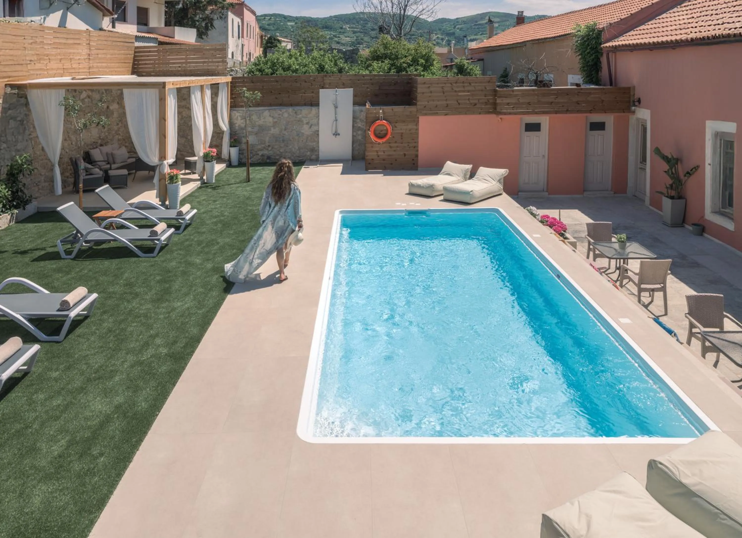 Swimming pool in Arhontiko Arhanes Suites