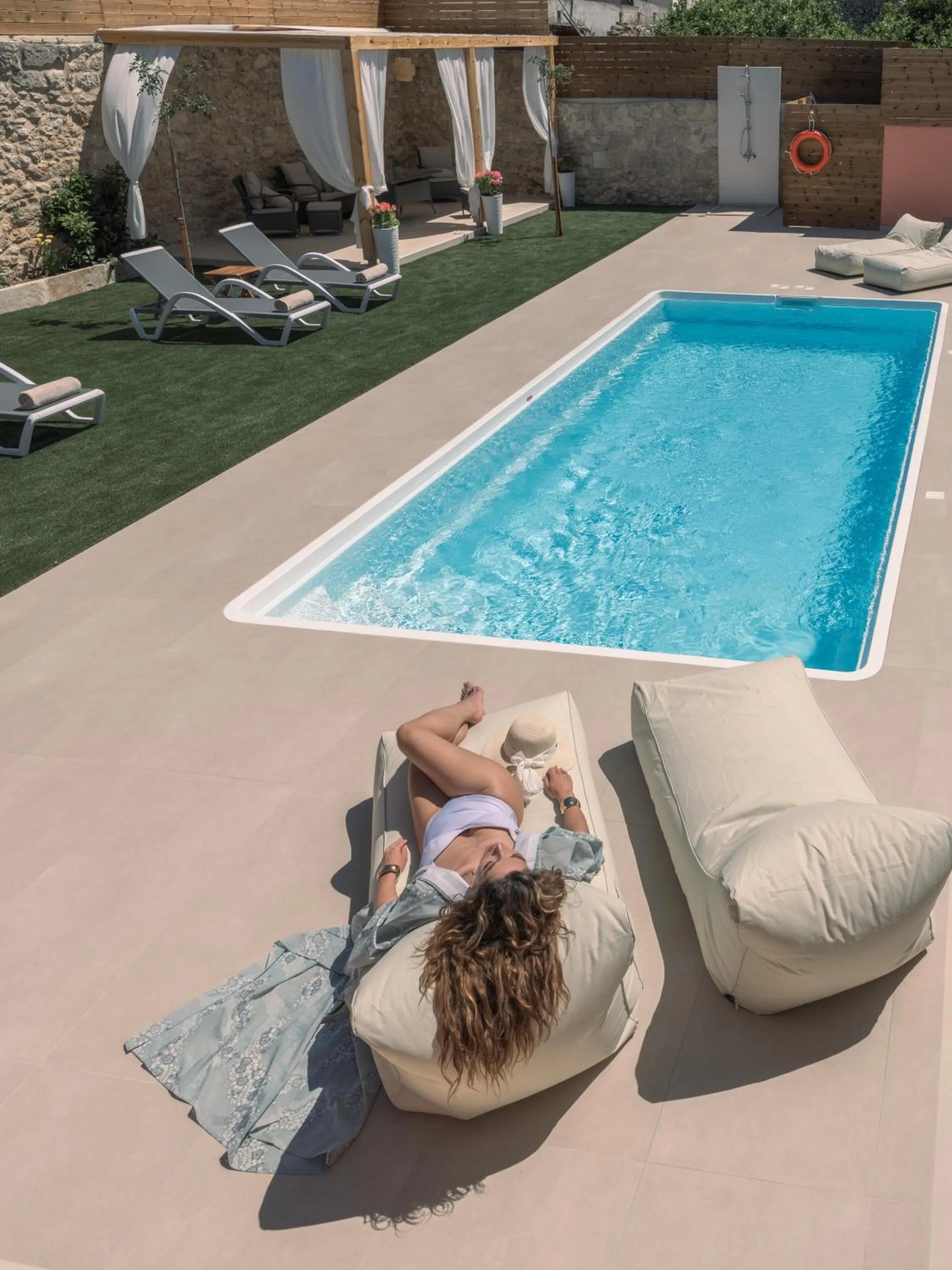 Arhontiko Arhanes Suites